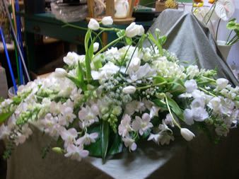 Sympathy Arrangements22/ 5-7 Days - Please allow 5–7 business days for all sympathy arrangements to ensure they arrive with care and consideration. Orders without a proper delivery date will be canceled.   Please contact the shop for further details