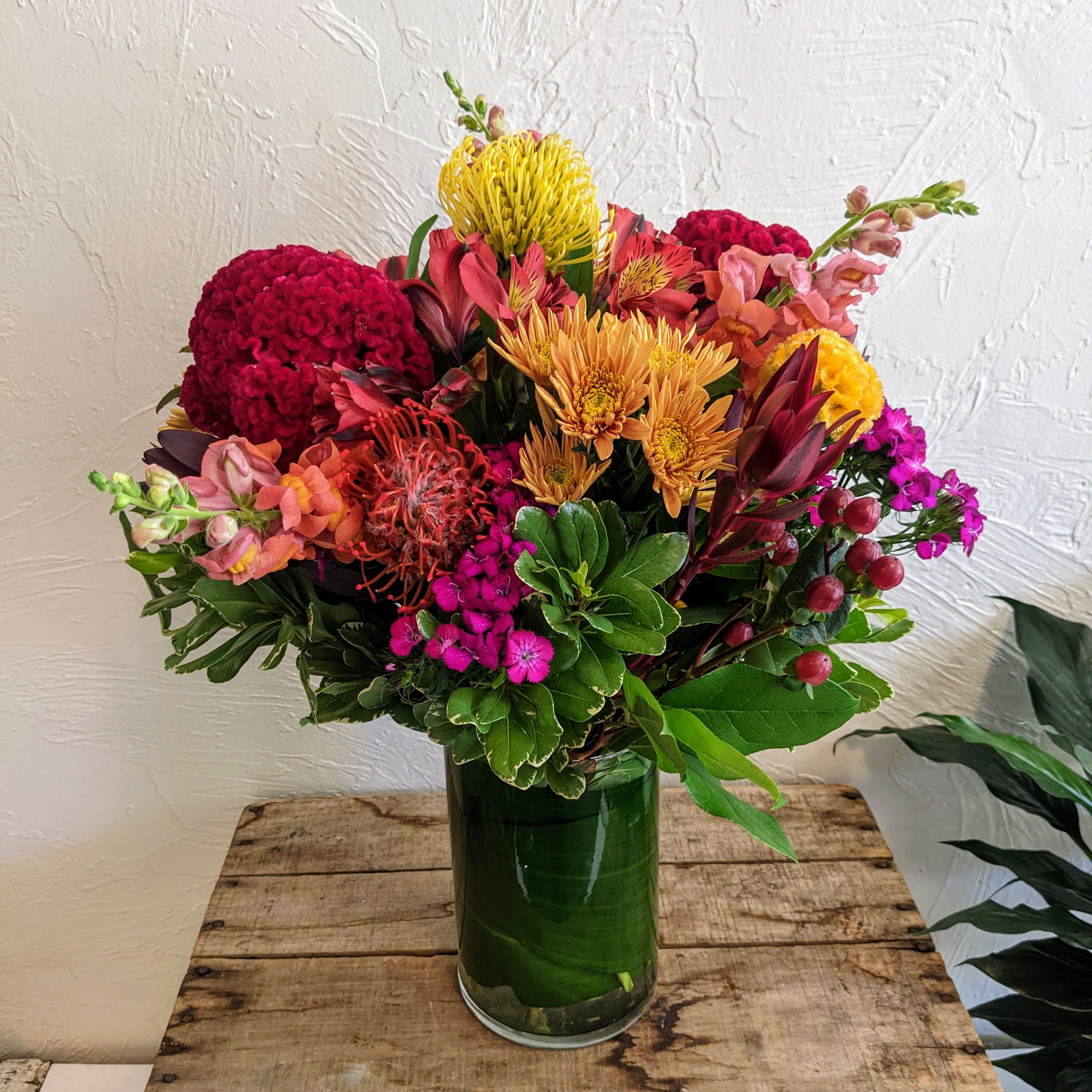 I'm FALLing for you (Tall) - The leaves are changing and there is pumpkin spice in the air. Keep with the season and send this autumnal colors assortment today!