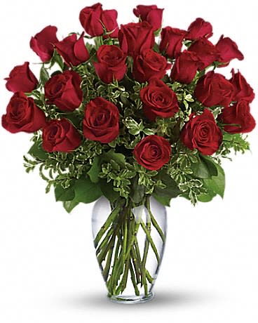 Bouquet of red roses in a clear glass vase