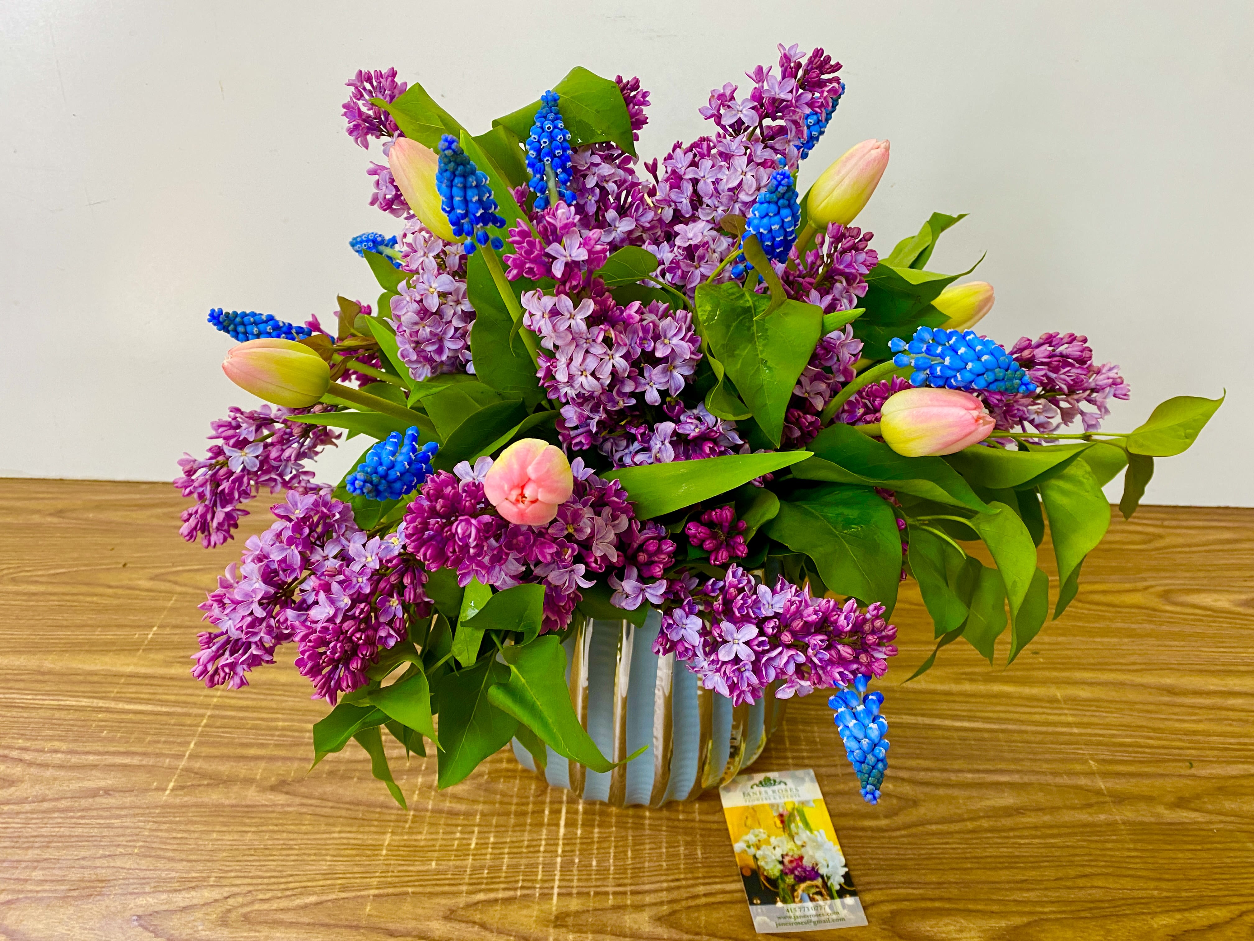 PICTURE THIS - Combination of lilac tulips