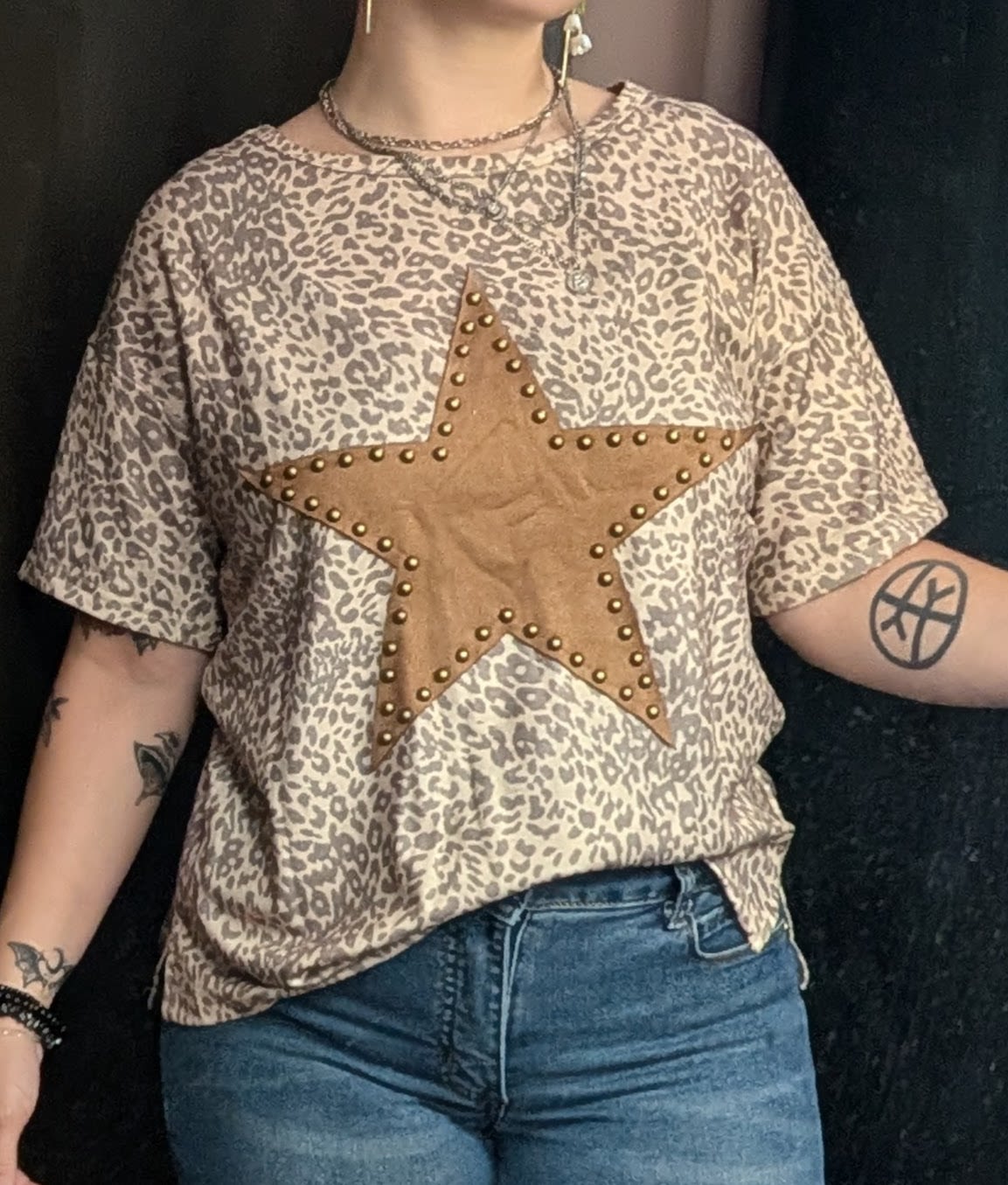 Oversized Cheetah Tee - Super soft cheetah Tee with a riveted design star. Available in sizes S,M,L.