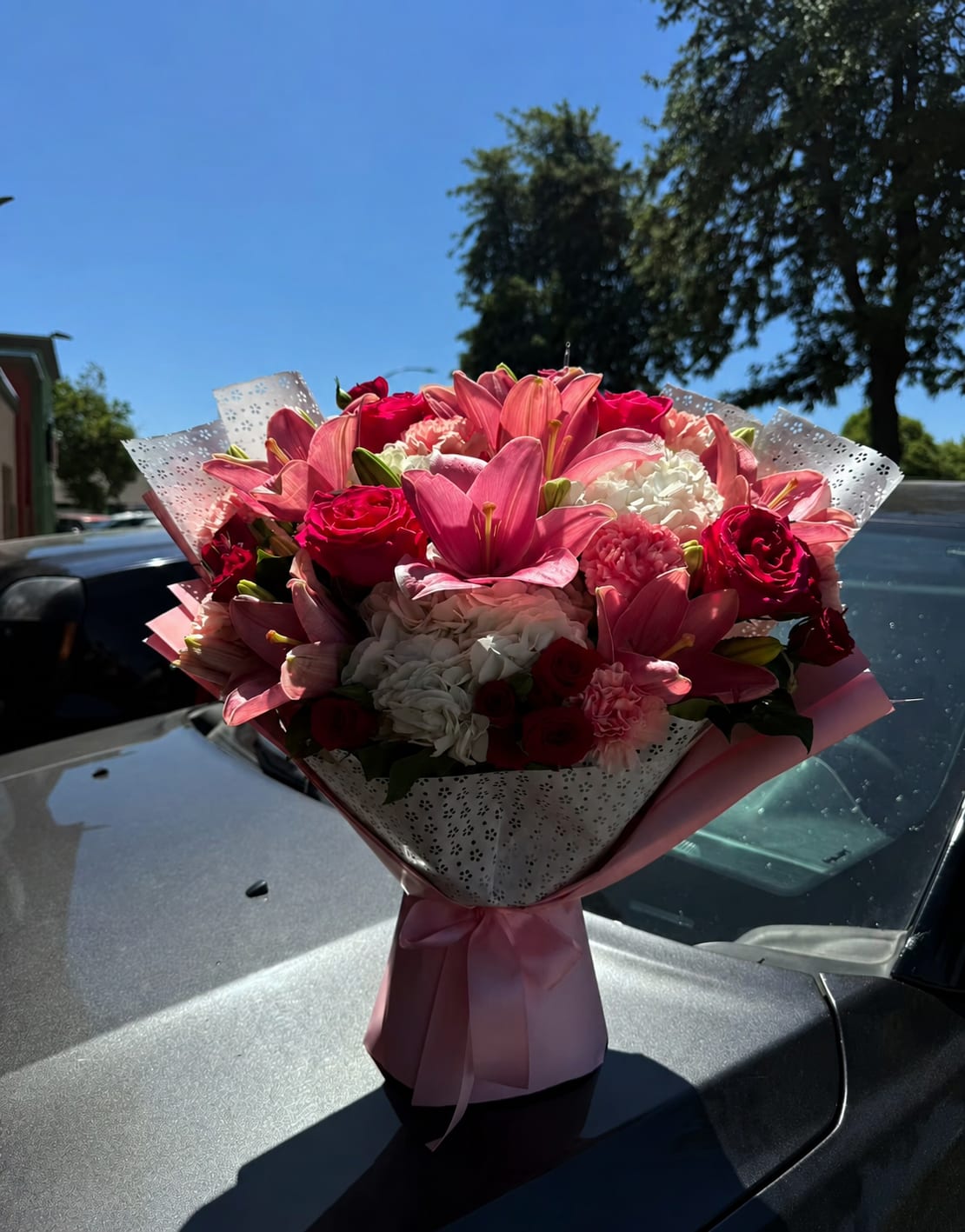 Mix Bouquet In vase - Mix Boquete of blooms