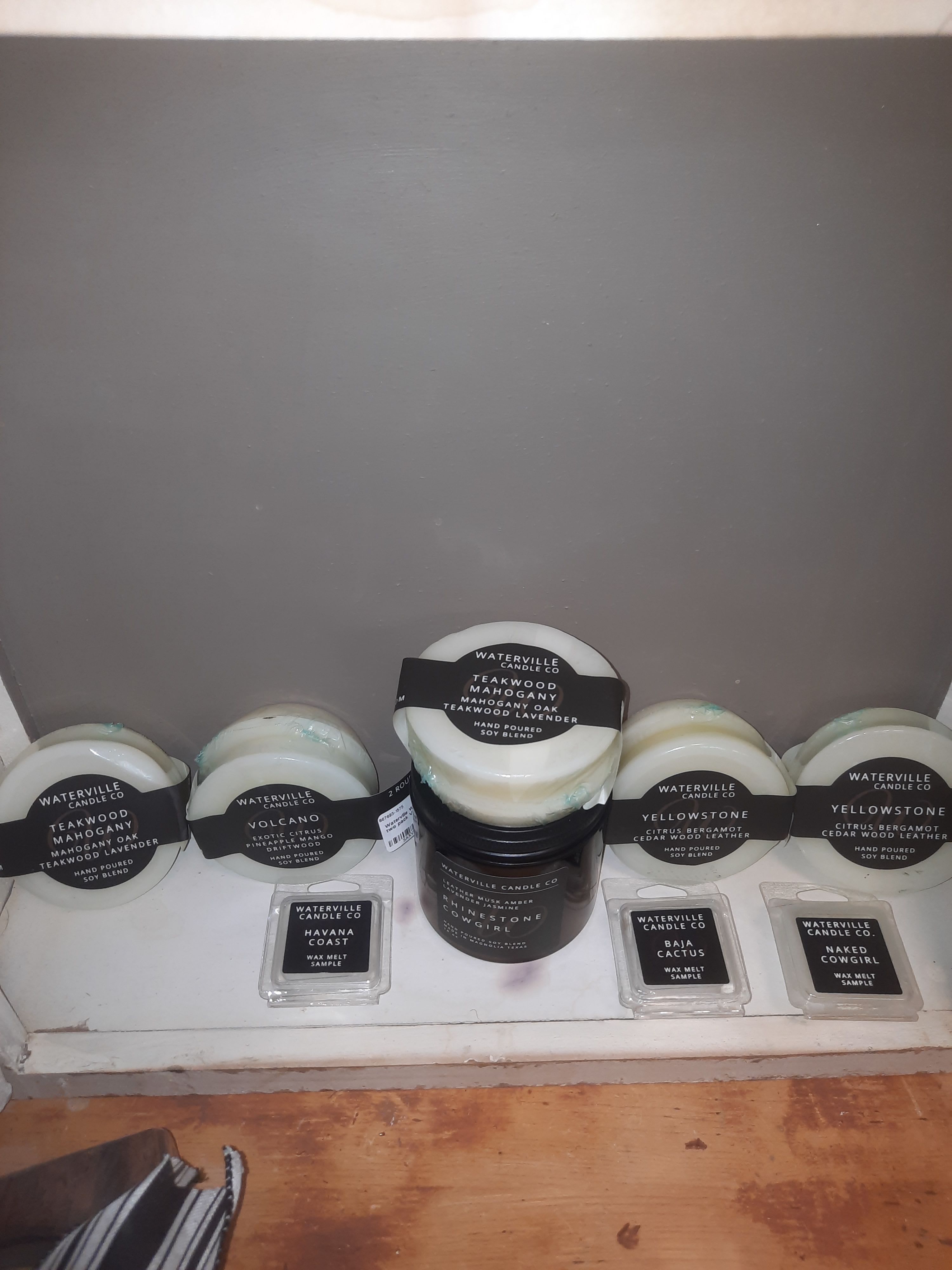 Wooden mold, Refill 2-pck  - Assorted Scents - May call store to pick scent 281-399-7408