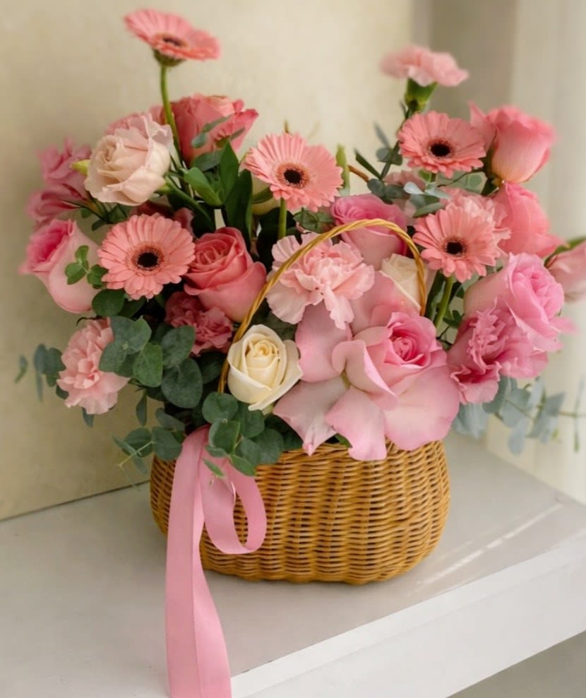 Blush Garden Basket | Luxury Pink Roses &amp; Gerbera Flower Arrangement - An elegant white flower arrangement in San Antonio featuring fresh white roses, hydrangeas, lilies, mini gerbera daisies, lisianthus, snapdragons, hypericum berries, and seasonal greenery beautifully designed in a modern garden-style container. Handcrafted by Snyder Flowers San Antonio, this luxurious floral arrangement offers timeless beauty and sophistication perfect for sympathy, anniversaries, birthdays, Mother’s Day, weddings, or meaningful gifts.   We proudly offer same-day flower delivery in San Antonio with fresh premium flowers and exceptional customer service.  Elegant floral designs created with high-quality blooms, modern garden style, and luxury presentation.  Serving Stone Oak, Medical Center, Alamo Heights, Cibolo, Universal City, Live Oak, Helotes, Castle Hills, Shavano Park, and Downtown San Antonio.  Looking for a trusted florist in San Antonio, same day flower delivery, or luxury white flower arrangements near you? Snyder Flowers creates handcrafted floral designs with fresh roses, hydrangeas, lilies, and premium flowers delivered beautifully for every special occasion.