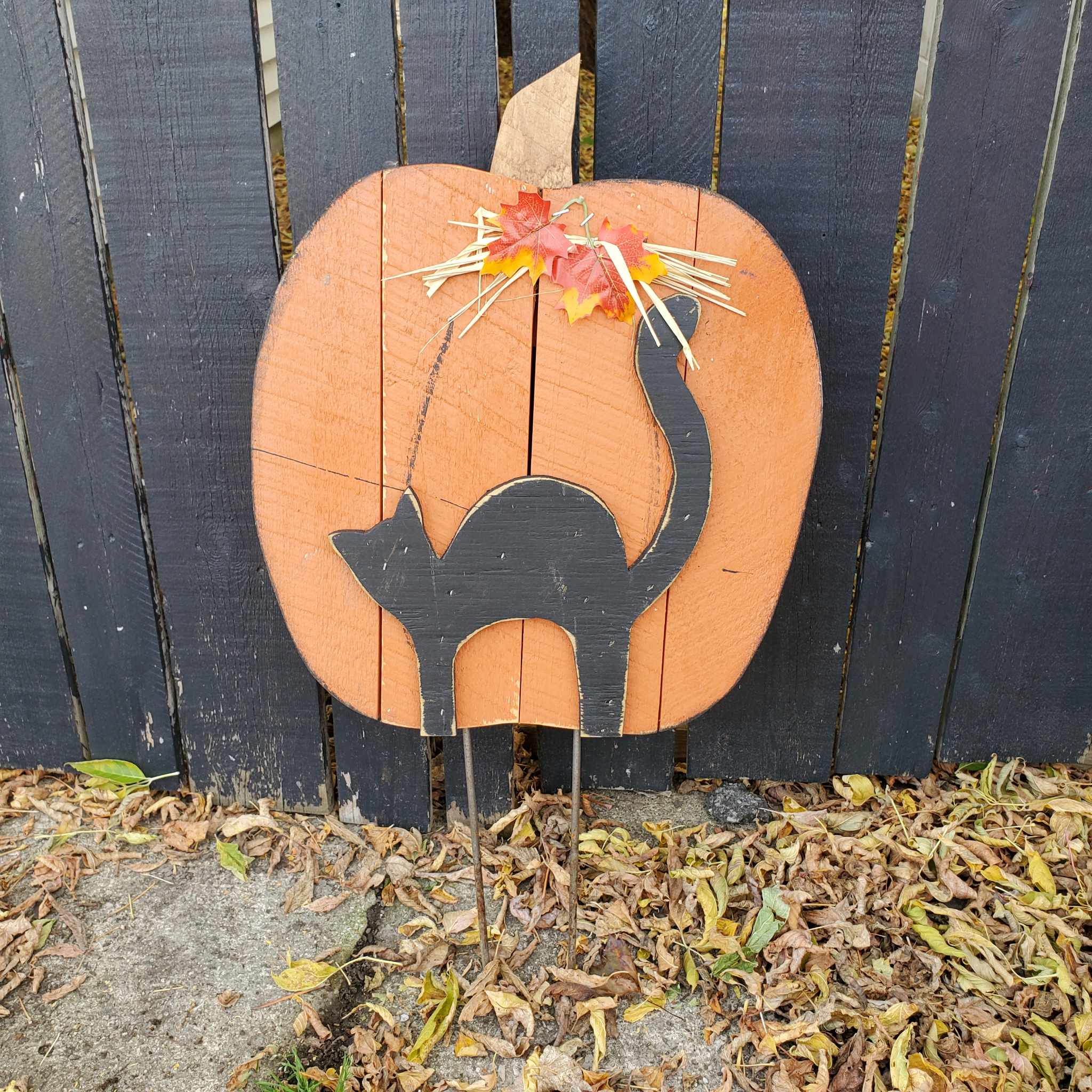 Pumpkin With Cat Outdoor Decor - Outdoor wooden sign with Stakes.   Made in the USA