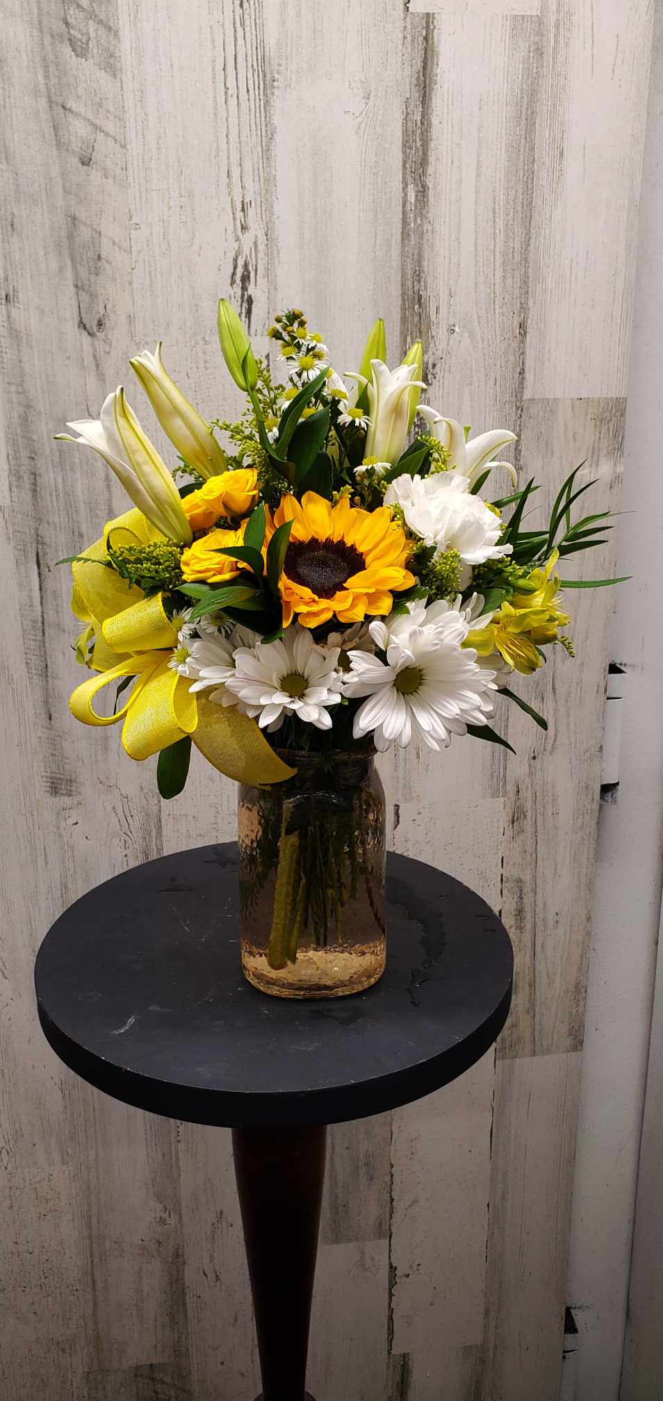 You are my Sunshine! - Briight yellows and whites in a vintage in a vintage jar