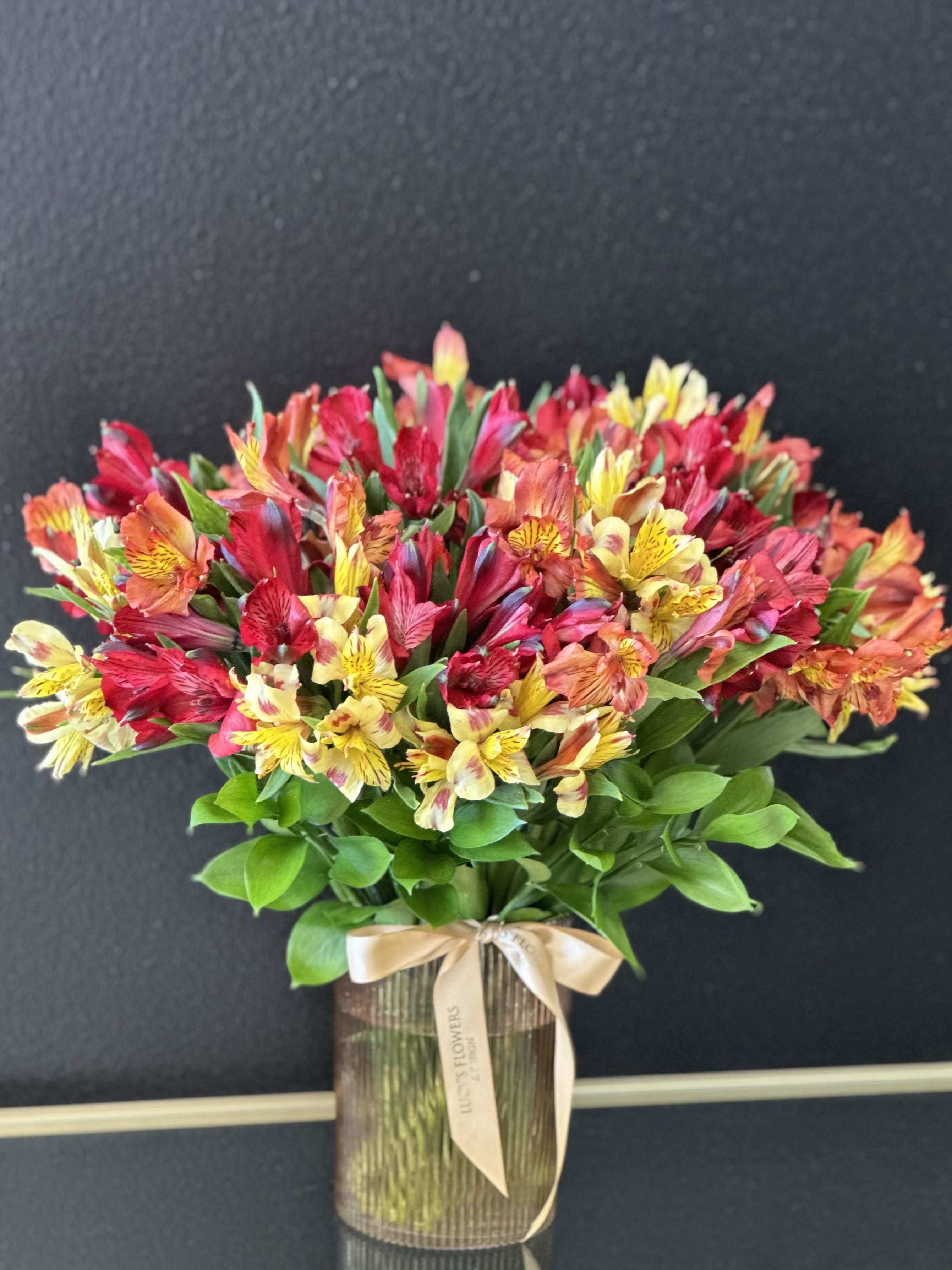 Awesome Alstroemeria - Alstroemeria signify devotion, prosperity and fortune. This awesome arrangement delivers all these sentiments and more.