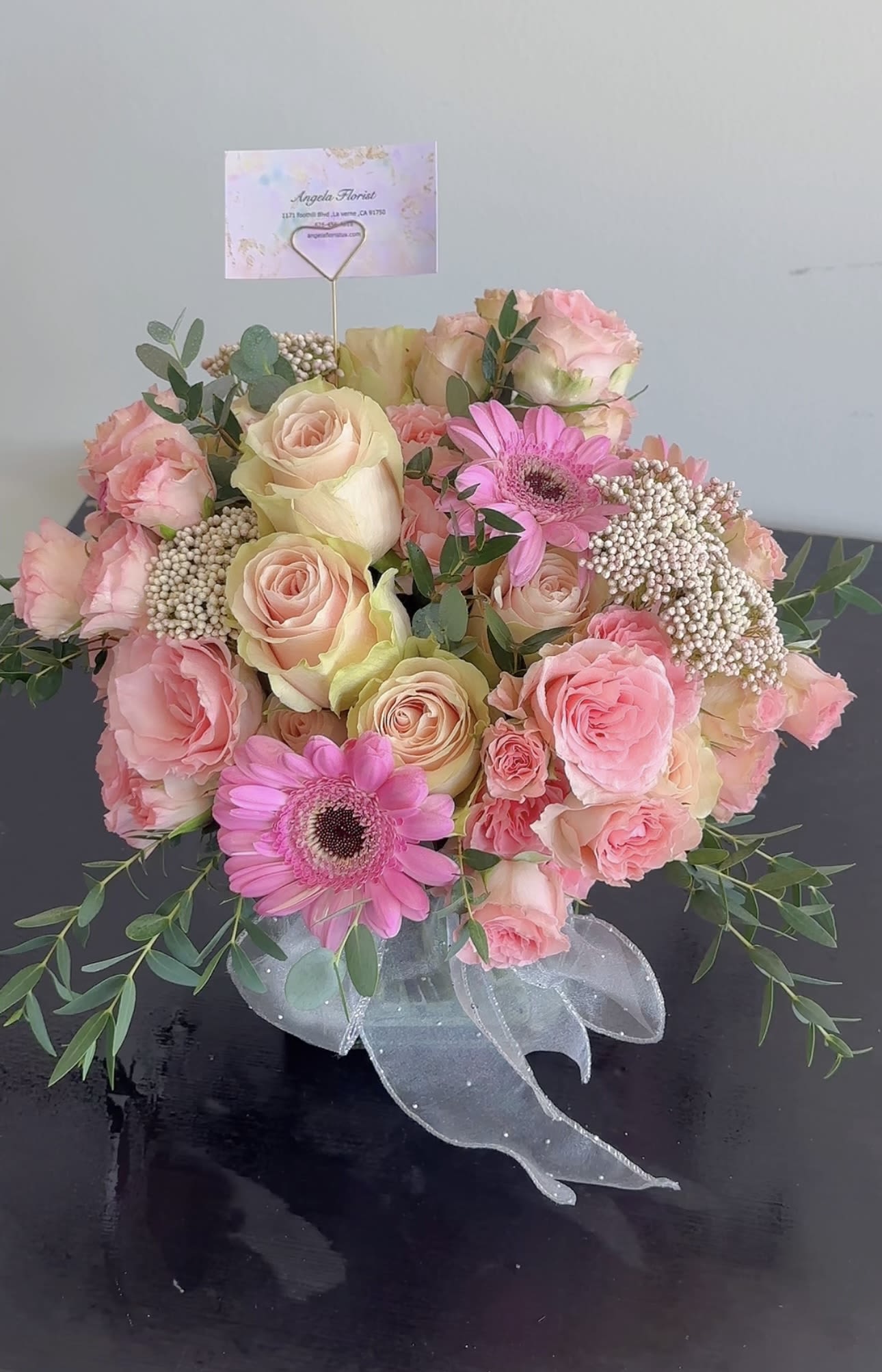Ballet Slipper - A soft and feminine way to spread cheer! Whether sending best wishes for a new baby, birthday or general cheer up, Ballet Slippers is a great gift for the pink lover in your life. 