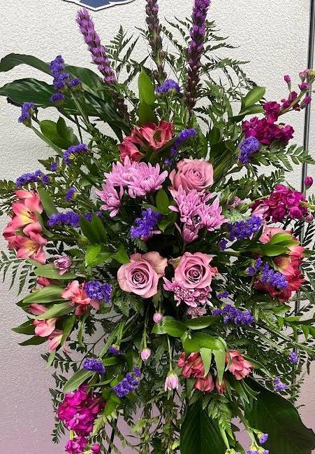 Standing Pink &amp; Purple Spray - This standing spray features a mix of light pinks &amp;  purples.