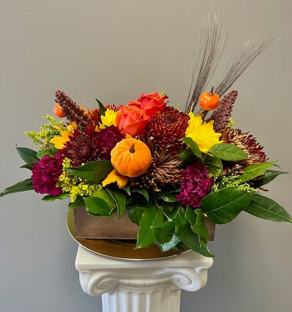 PUMPKIN SPICE - Designed in a rustic wooden container, Pumpkin Spice will WOW the recipient. Filled with fall colors and accents this design is perfect for a hostess gift, an autumn birthday or anniversary, housewarming, or just because!  Pair this with our Pumpkin Spice Voluspa candle for the ultimate pumpkin spice experience! 