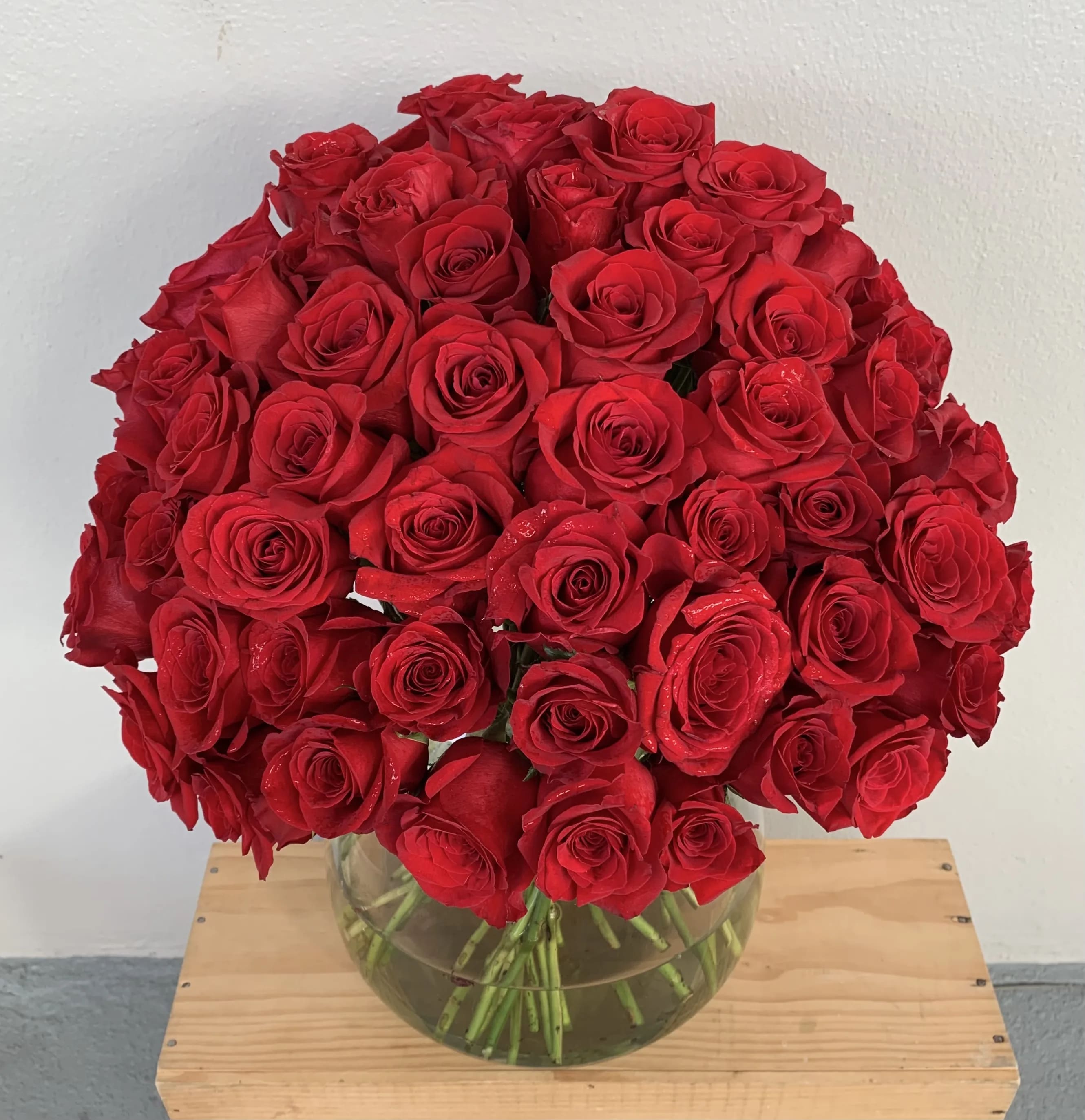Roses  - Roses 5 Dozen 