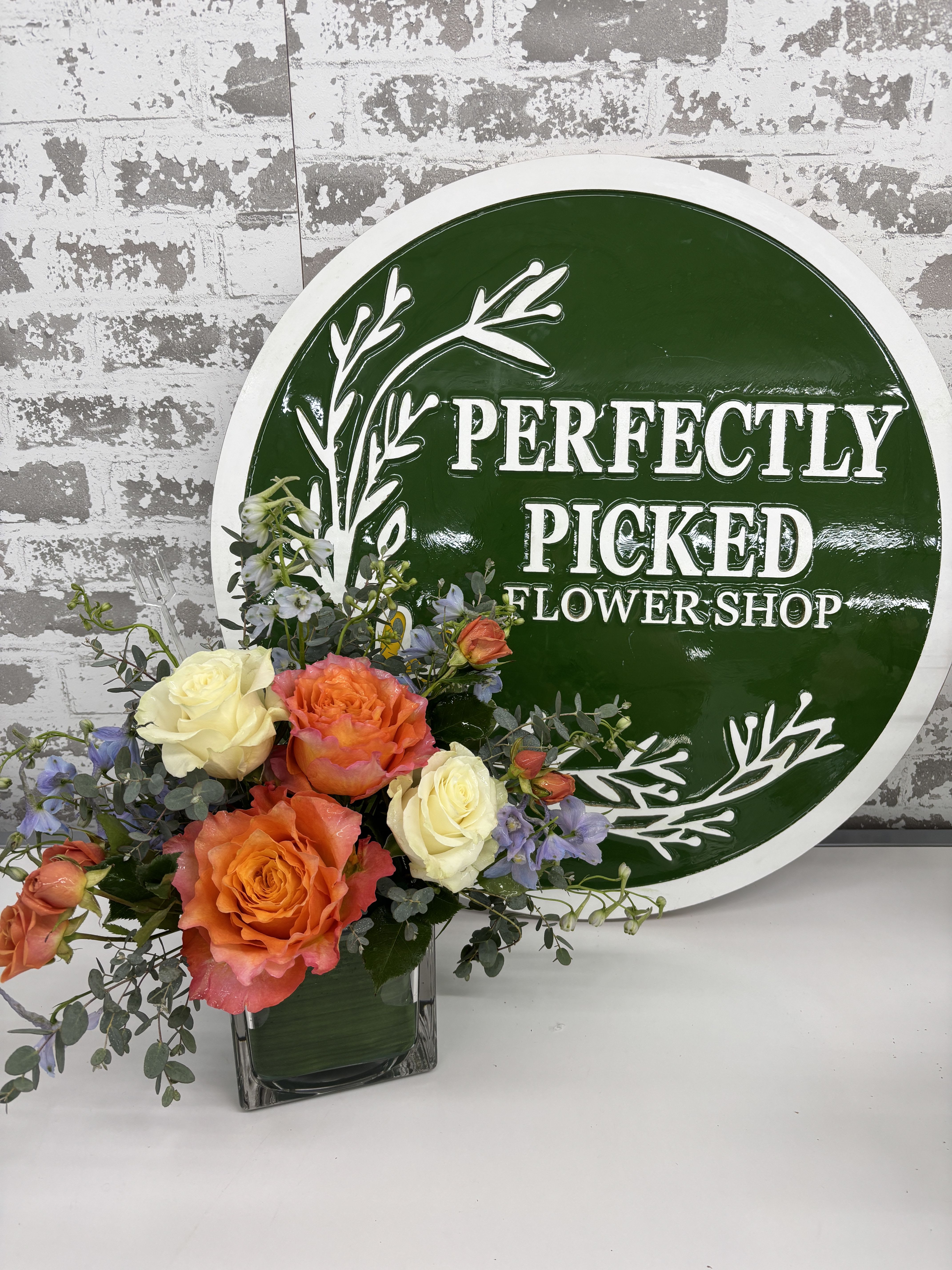 Inspired - Soft, elegant, and full of beauty, INSPIRED is a floral arrangement designed to spark creativity and brighten any space. These blooms create a gentle texture and movement, bringing a garden-fresh feel to the design. 