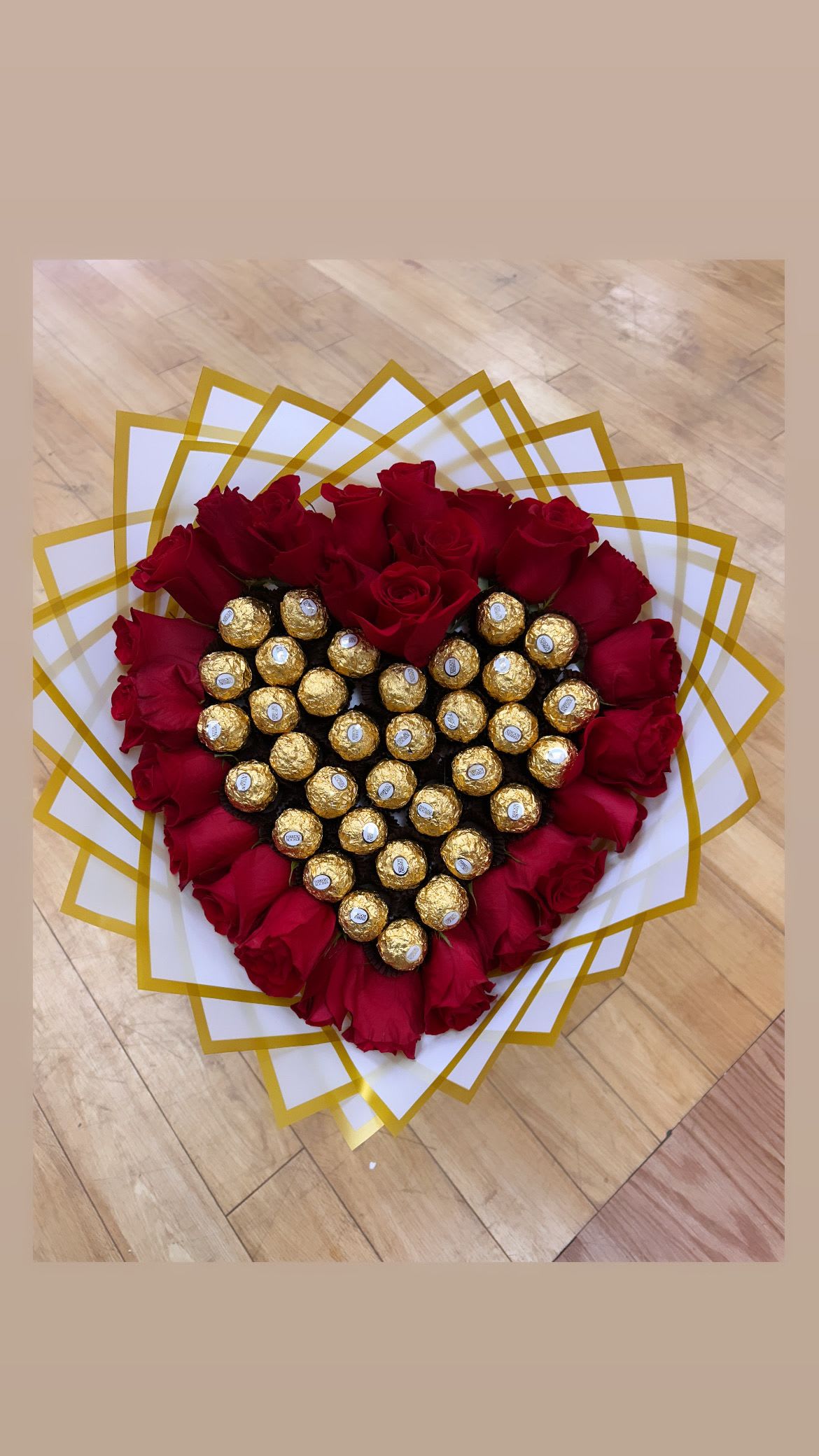 Corazón dulce  - Beautiful bouquet with chocolate ideal to surprise
