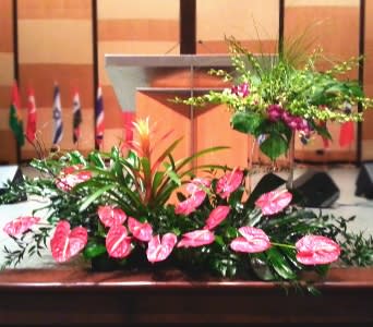  PODIUM ARRANGEMENT 22 [TTPOD22] - PODIUM ARRANGEMENT BY TWIN TOWERS FLORIST      As Shown : TTPOD22  