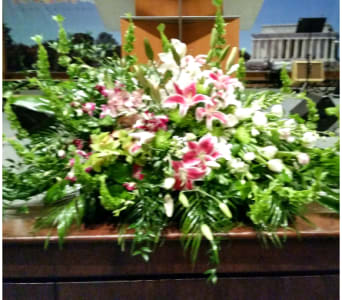 PODIUM ARRANGEMENT 93 [TTPOD93] - PODIUM ARRANGEMENT 93 BY TWIN TOWERS FLORIST      As Shown : TTPOD93 