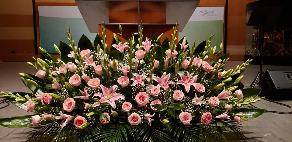 PODIUM ARRANGEMENT 148 - PODIUM ARRANGEMENT 148 BY TWIN TOWERS FLORIST