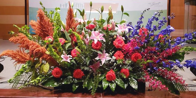 PODIUM ARRANGEMENT 143 - PODIUM ARRANGEMENT 143 BY TWIN TOWERS FLORIST
