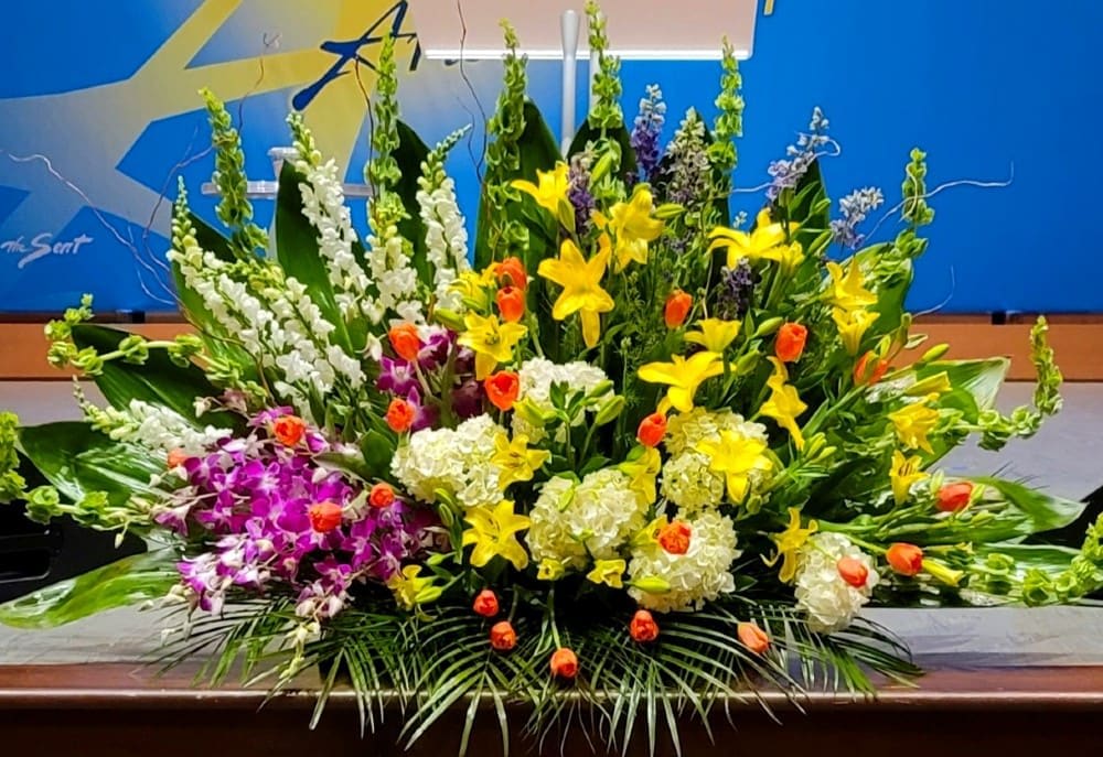 PODIUM ARRANGEMENT 155 - PODIUM ARRANGEMENT 155 - TWIN TOWERS FLORIST, ARLINGTON VA 