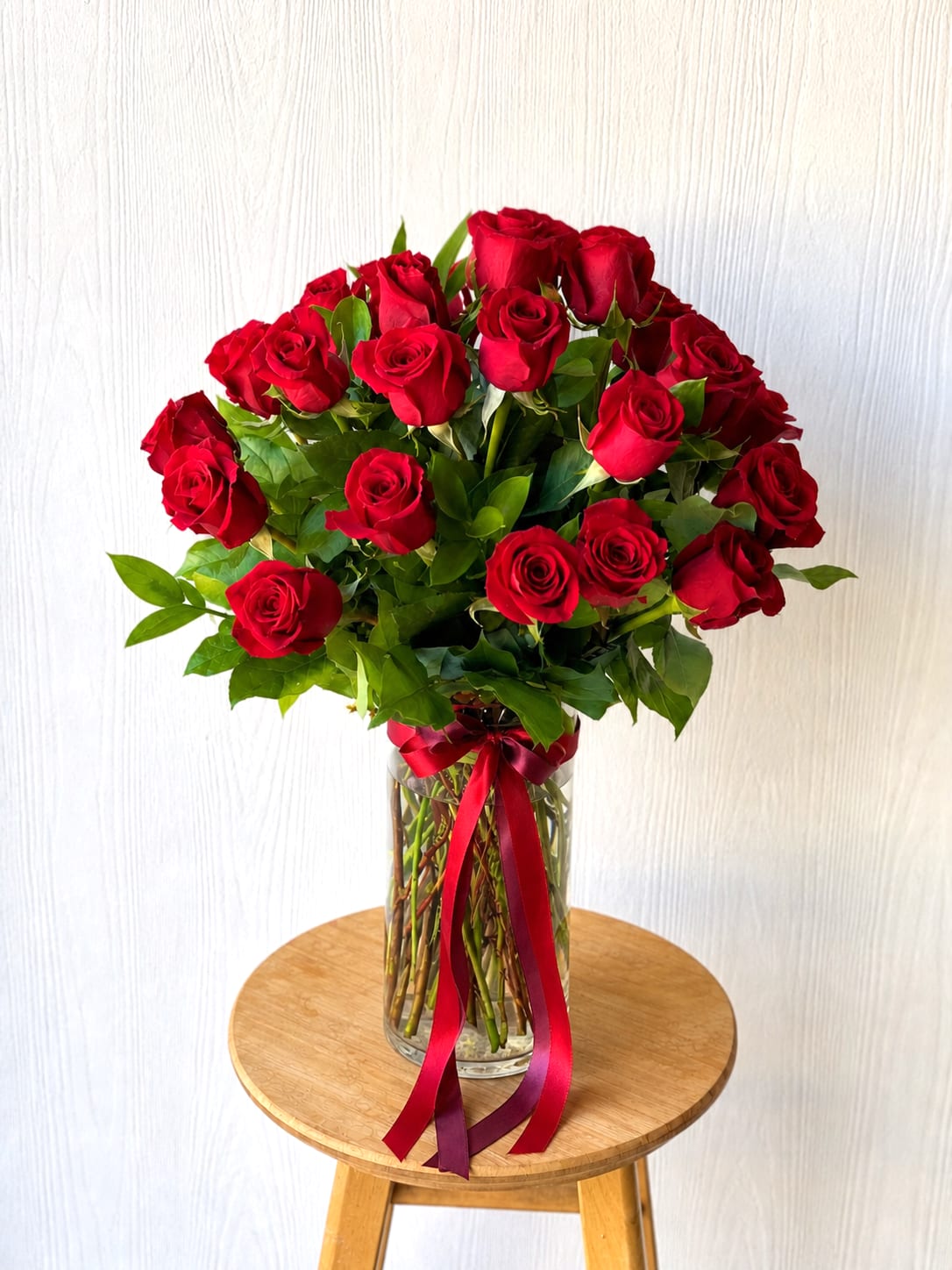 EC114 Classic Long Stem Red Roses -  Dozen Red Roses – Classic Valentine’s Day Flower Delivery in  Tustin, Irivne, Newport Beach &amp; Surrounding Areas Surprise your loved one with the timeless beauty of our 1 Dozen Red Roses bouquet – the ultimate symbol of love and passion. At Everyday Creations, we hand-select each rose for its long stem, rich red color, and lush, velvety petals. Choose our Deluxe version to elevate your gesture with 2 dozen breathtaking red roses in a premium glass vase.  Whether you're celebrating Valentine’s Day, an anniversary, a romantic birthday, or just want to say "I love you," this arrangement makes a lasting impression. Red roses represent deep affection and desire – making this elegant bouquet the perfect gift for someone special.  Why Choose Our Red Roses: Premium long-stem red roses with lush petals,Standard (12 roses) or Deluxe (24 roses) available,Designed in a beautiful vase for a classic, luxurious look  Ideal for Valentine’s Day, anniversaries, or romantic surprises, Same-day flower delivery in  Tustin,Irivne , Newport Beach, Costa Mesa, and surrounding Orange County areas,Order now from Everyday Creations, your trusted local florist in Irvine, CA, and let us deliver a heartfelt expression of love to your special someone.    