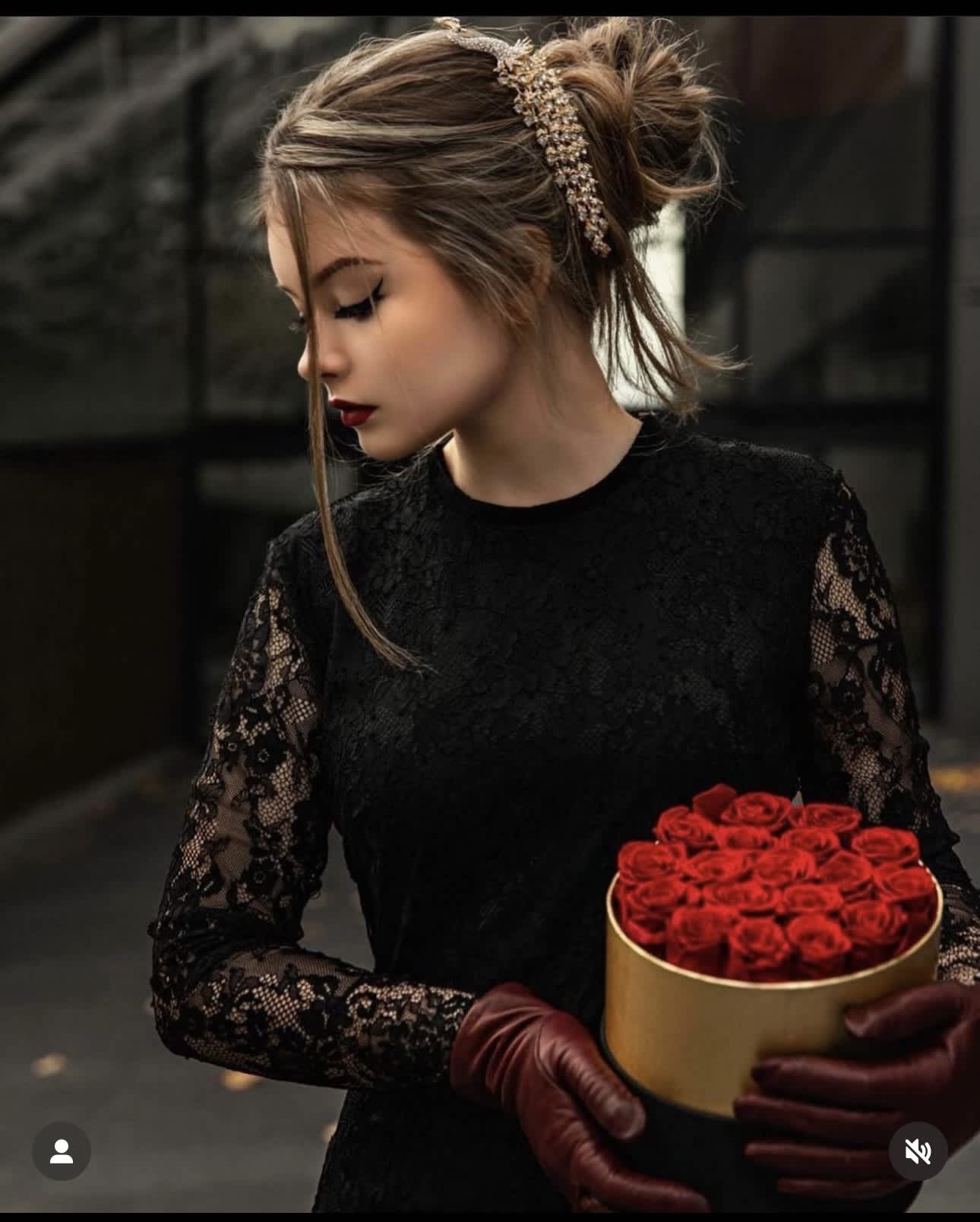 Eternal Rose Heart - Premium preserved real roses ,carefully arranged in a couture keepsake box, shaped into a romantic heart.Timeless ,elegant ,and designed to last. This offering lasting beauty and timeless elegance and unforgettable gift .