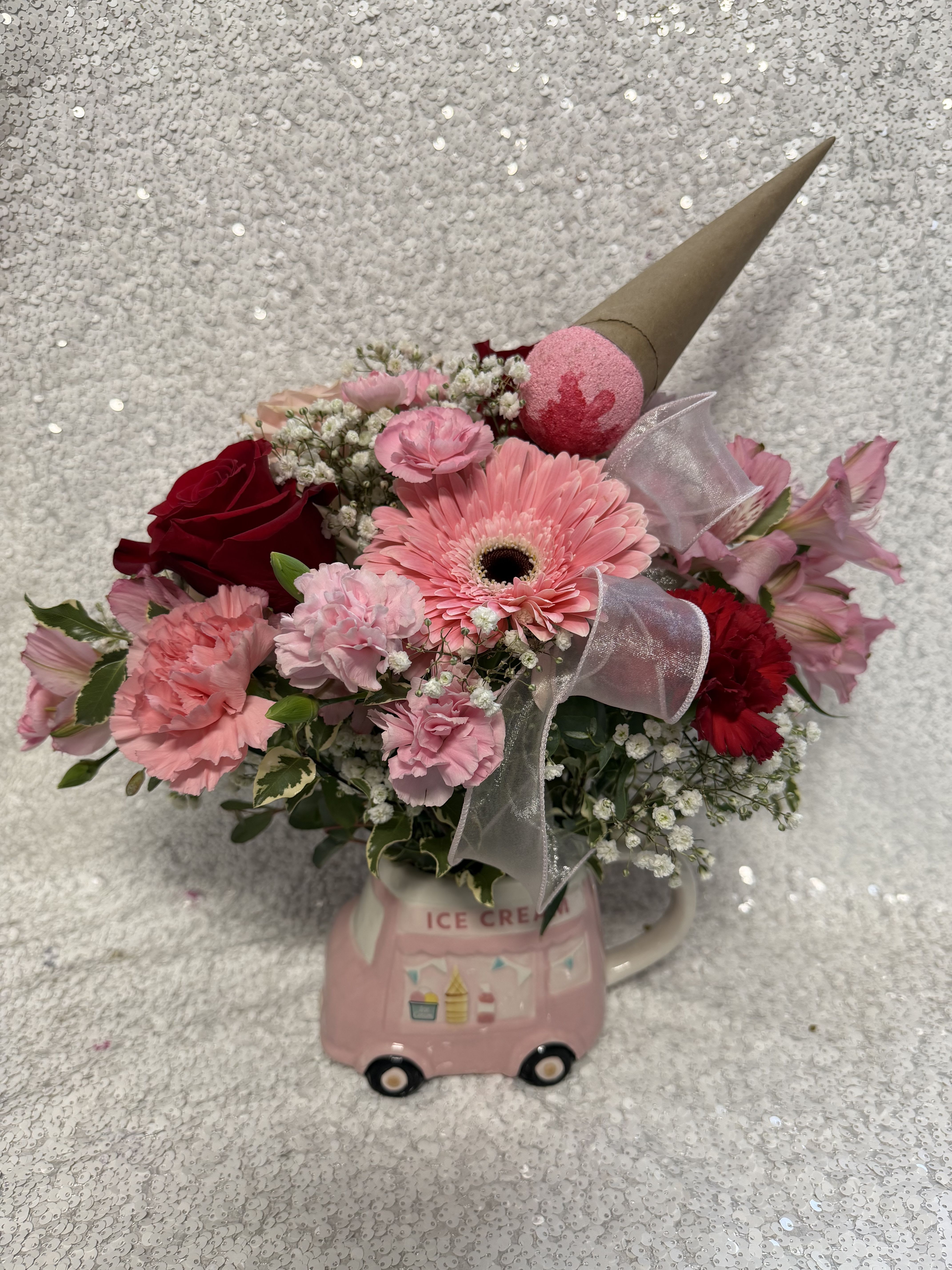SWEET ICE CREAM  - ICE CREAM CAR MUG WITH FRESH FLOWERS!! DON'T MISS THIS OPPORTUNITY TO OWN ONE. LIMITED EDITION DESIGN.