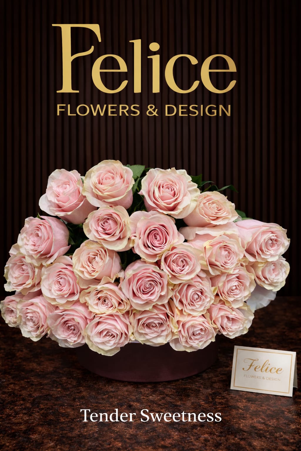 Large bouquet of pale pink roses in a round box
