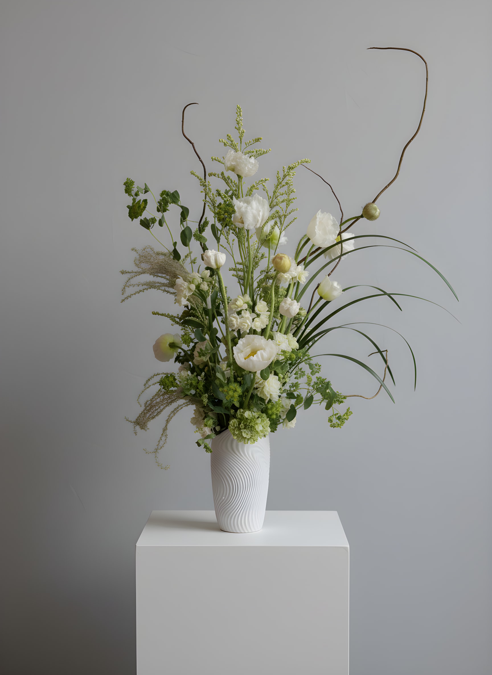 Poppy Promise - Because flowers follow the rhythm of the seasons, availability changes often. Your arrangement may vary from the photo, and some varieties may differ. We design with the freshest blooms available, making substitutions when needed—while always preserving the overall mood: fresh, artful, and beautifully composed.  For specific flower or color requests, please contact us before ordering.