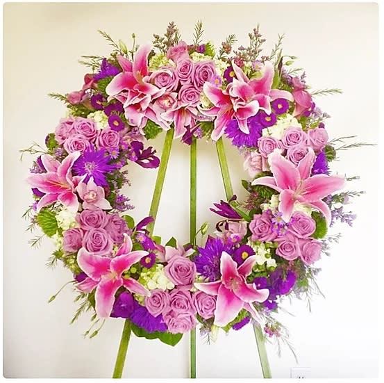 Pink with lilies - Floral mix with roses and lilies  
