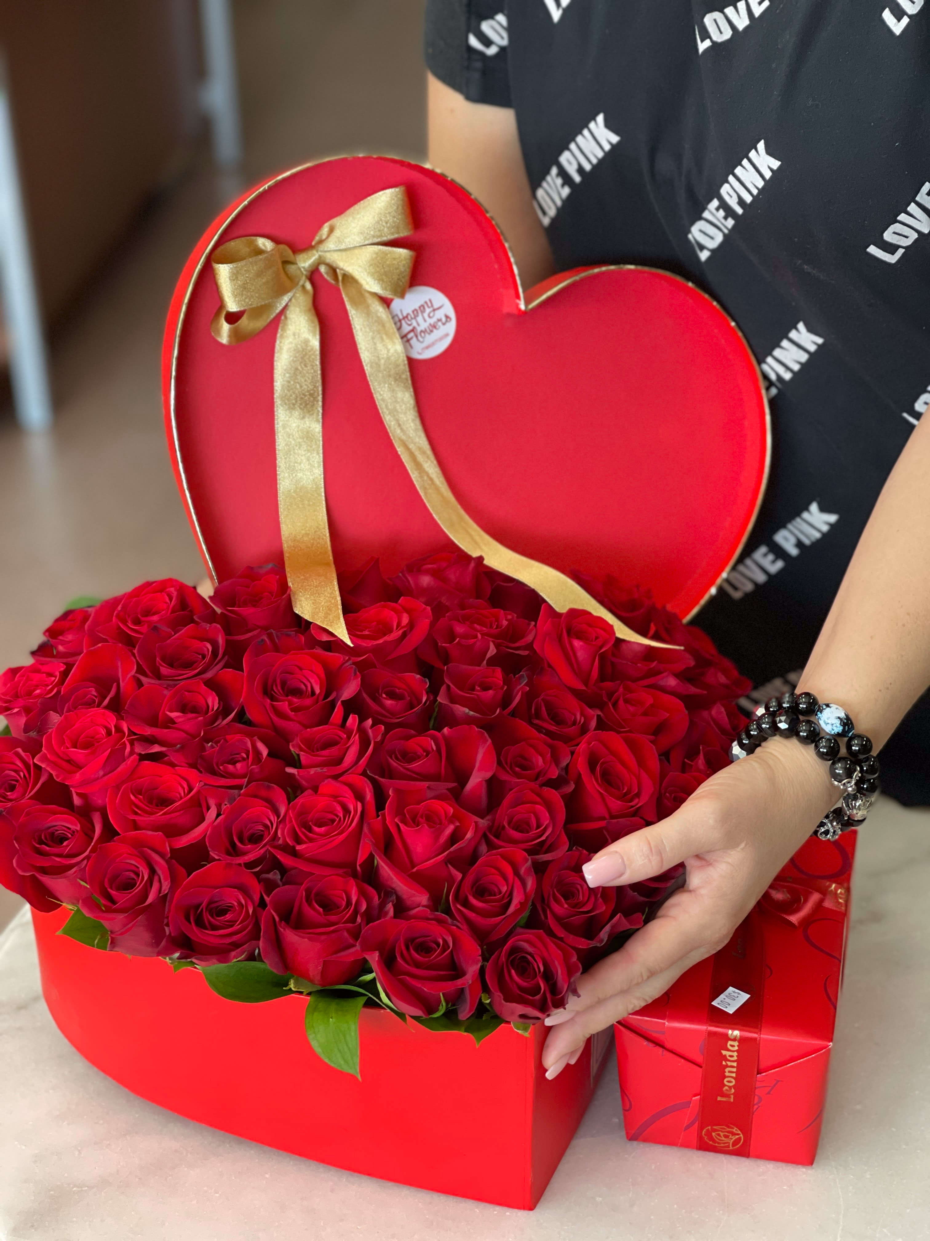 Heard about me - Roses in a heart shaped box  ▪️ Delivery to their door Each bouquet is unique and is prepared by an expert florist and our customer service team is at your service to ensure the best experience possible.  ▪️Bouquets you can enjoy for longer Some flowers arrive a little closed to ensure extra freshness and protection during shipping. Enjoy the magic of seeing them fully bloom.