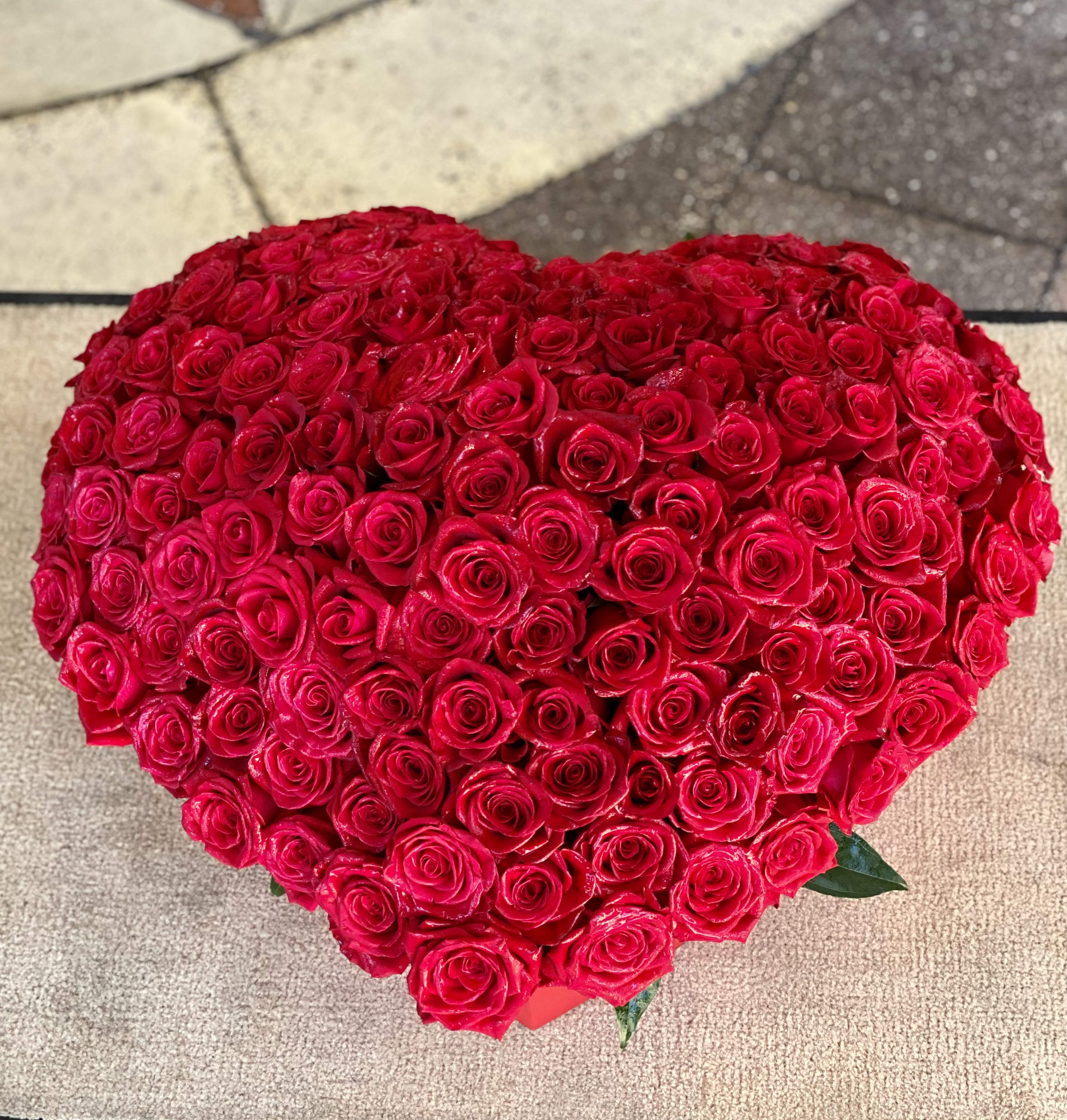 Heart of roses  - we can make any colors