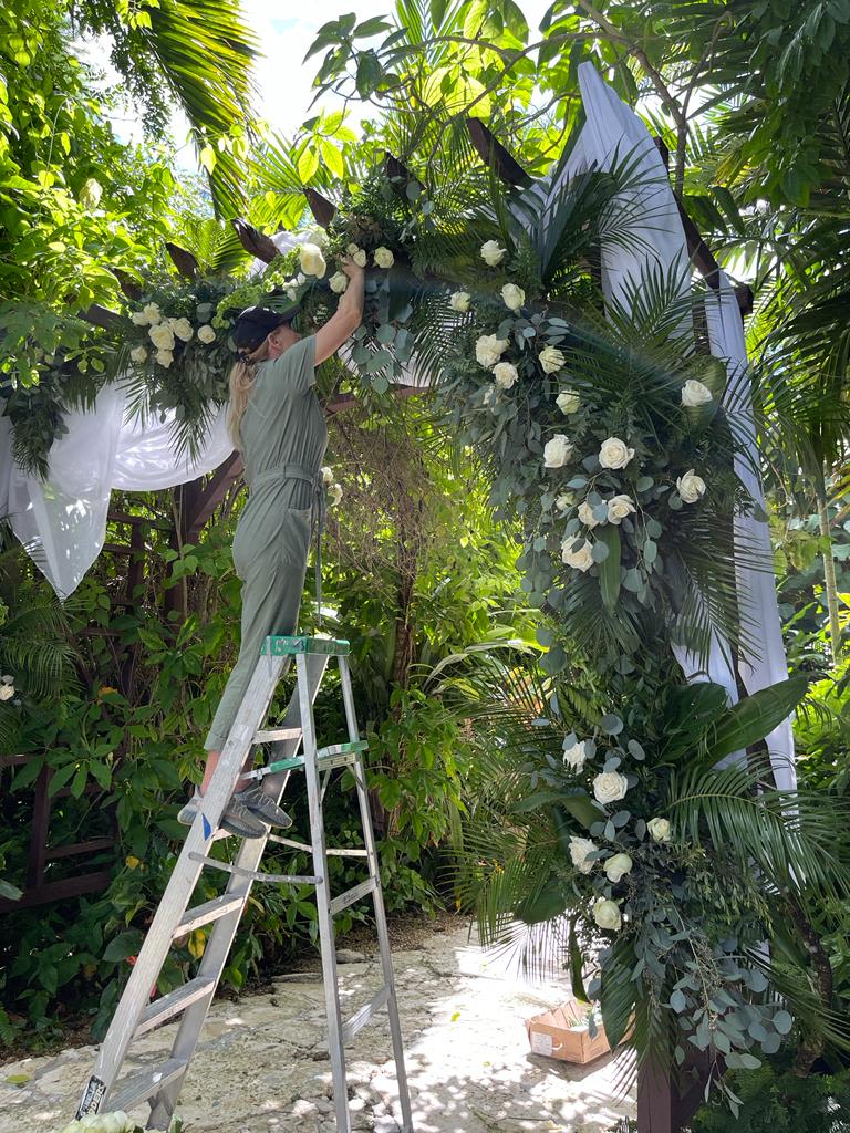 Wedding package Ethno style - We are offering 3 wedding packages Ethno style in white colour. All prices are approximate- please contact us for getting more detailed price according to your inquiries.  Standard package includes the arch, bride bouquet and boutonnière for a groom Delux package Includes the arch, bride bouquet, boutonnière for a groom, 5 centerpieces medium size Premium package includes the arch, bride bouquet, boutonnière for a groom, 5 centerpieces large size and additional decor according your inquires.