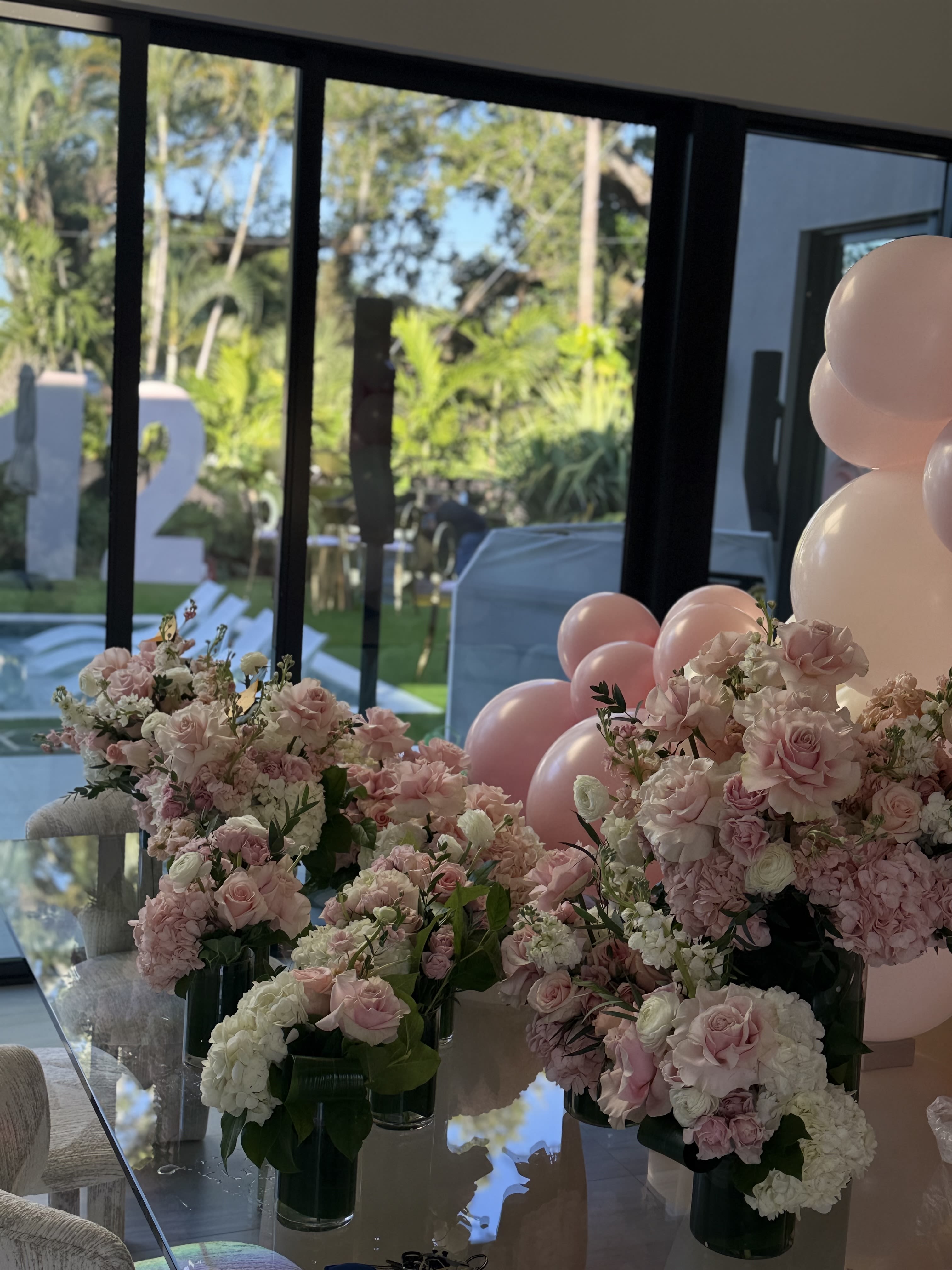 Marshmallow pink party  decoration  - Price is approximate  Please contact directly for the quote  Balloons can be added 