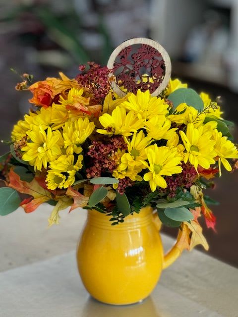 Yellow fall pitcher - Happy yellow Daisies with a keepsake yellow pitcher. Fall and bright