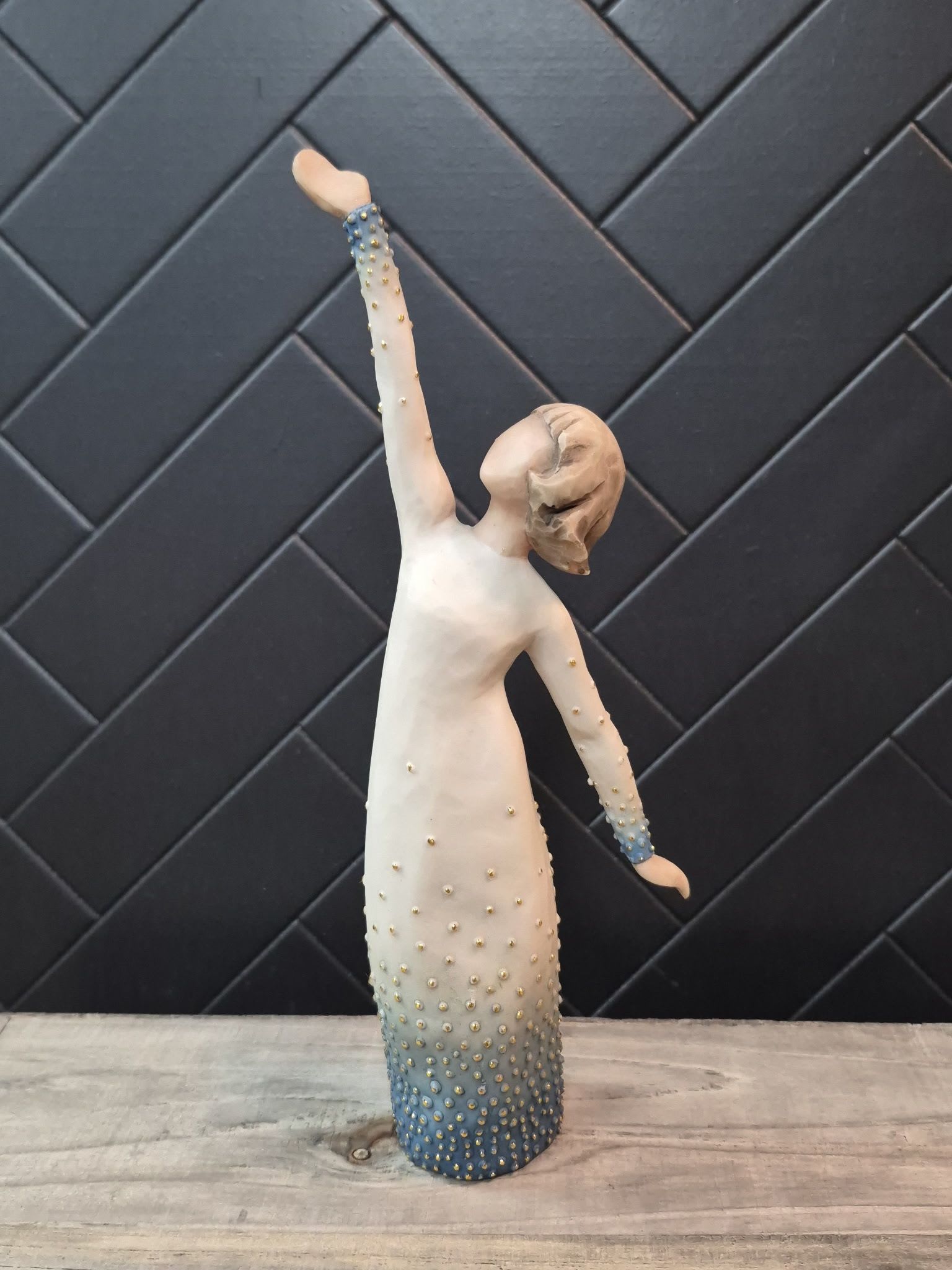 Willow Tree Shine Figurine - This classy figurine makes the perfect gift