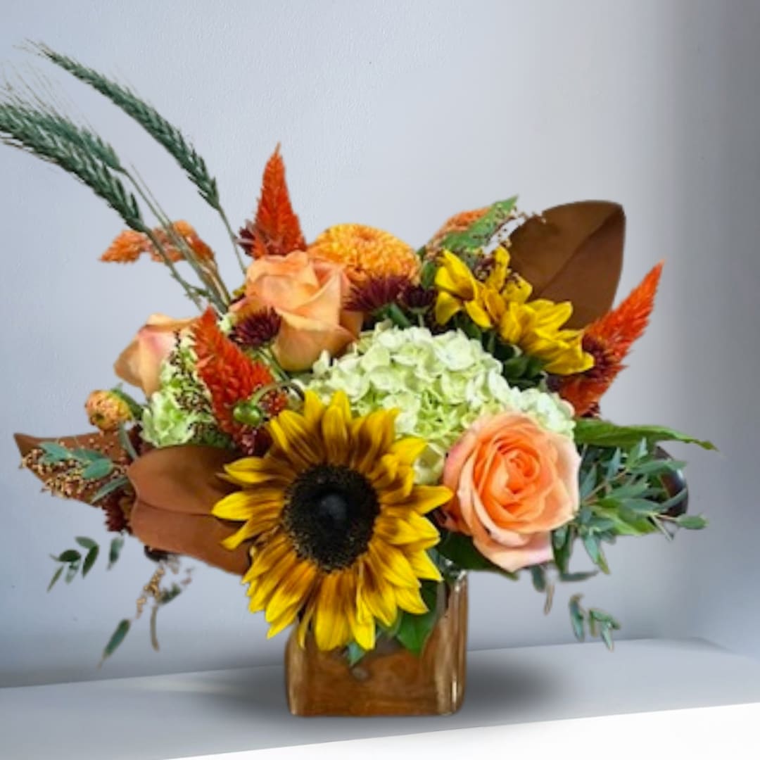 Coming Home to Autumn  - Type of Flowers: Sunflower, Cushion, Scabiosa, ,Magnolia leaves, Wheat