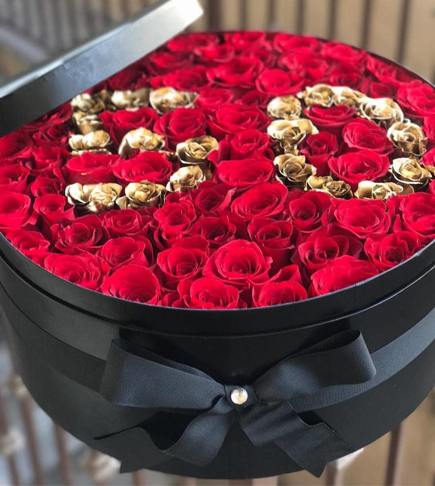 Large rose box of one or two letters or digts - Make this one count. Personalize the box with a number or a initial for your loved ones.