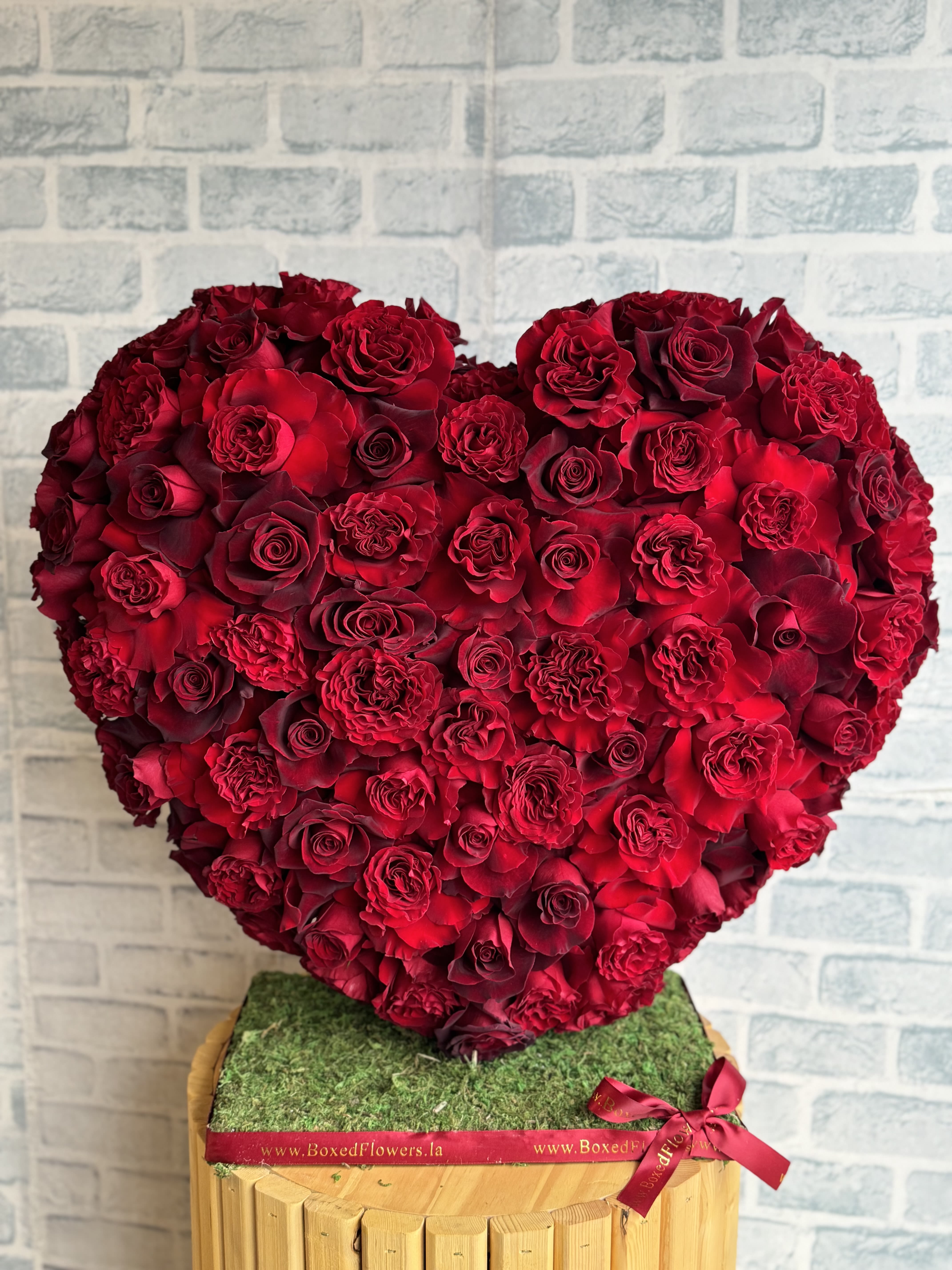 Standing Heart - 75 roses on a standing heart. 