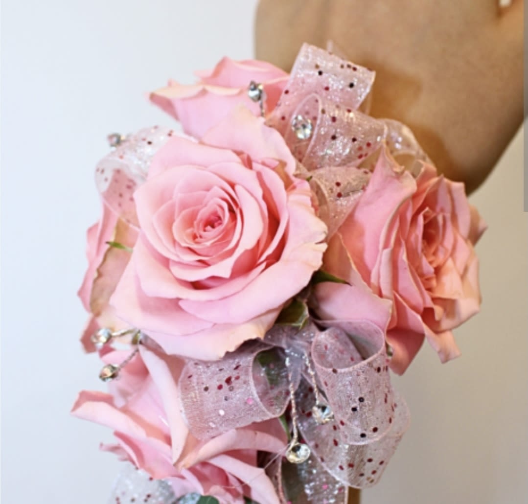 Pink rose bouquet with sparkly ribbon accents