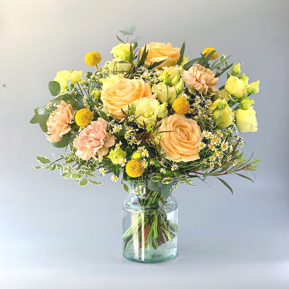  Perfect Peach!  Bouquet - Extra large Sweet Avalanche roses with scented Chamomile flowers, Craspedias, caramel Sweet Williams and cream Lishianthus. A calming yet joyful selection of blooms especially curated for giving a classic yet modern approach on floral gifts. 