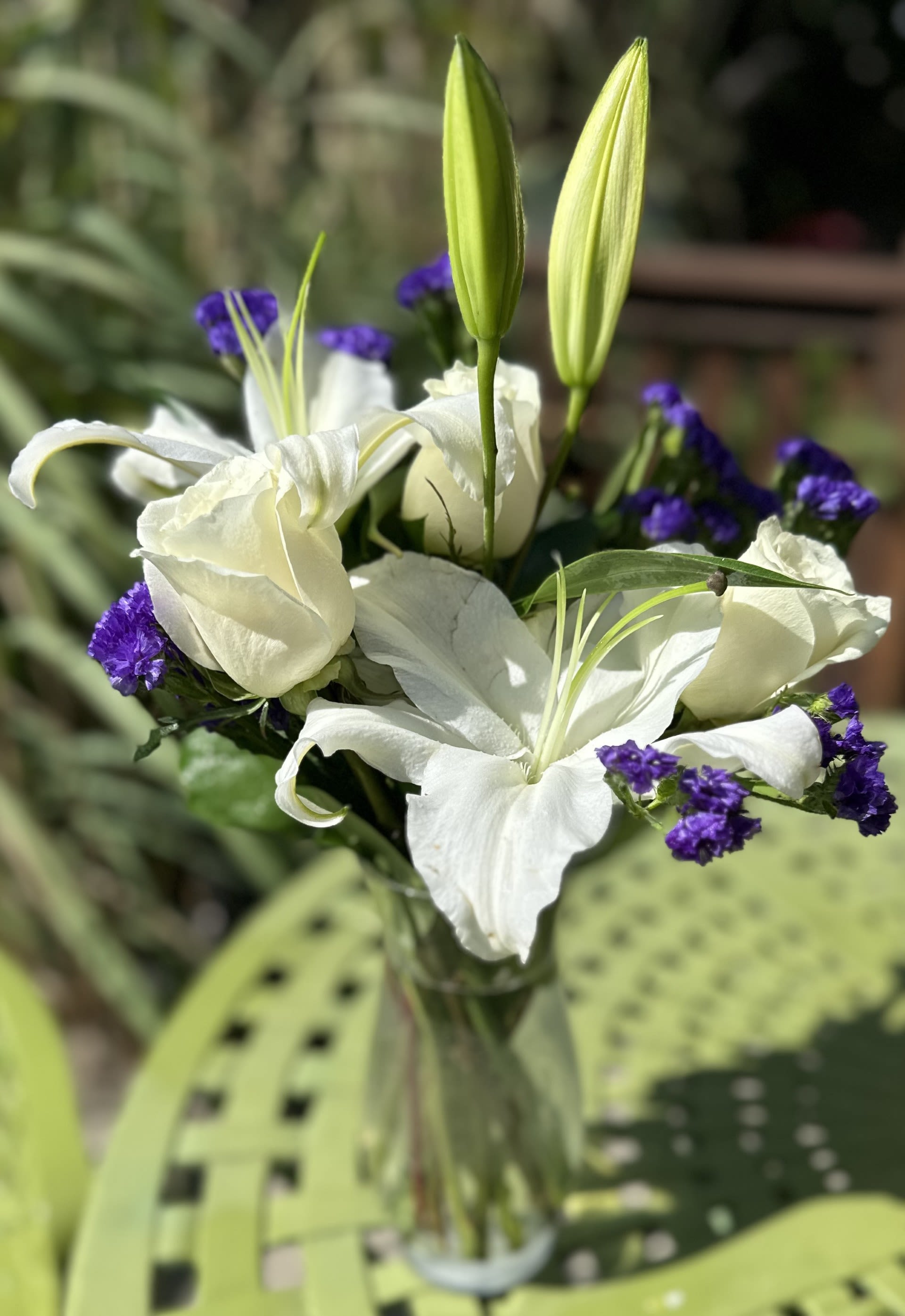 PEACEFUL LILY BOUQUET - BEAUTIFUL ORIENTAL LILY STEM WITH 3 WHITE ROSES AND STATICE 