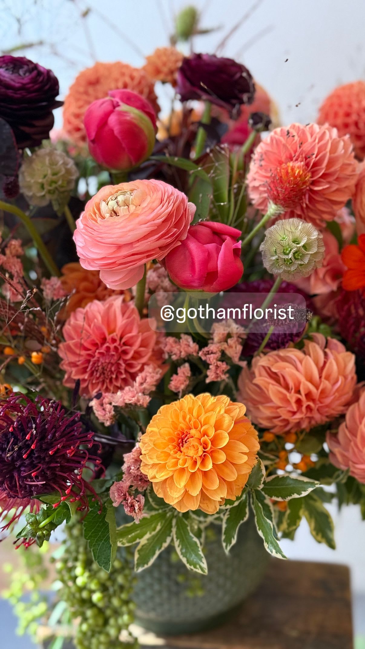 Wish - Wish is more than just a vase - it's a serene escape for your senses. The lush, vibrant flowers will captivate you, while the sleek, sophisticated vase adds a touch of elegance to your space. Whether you're looking to treat yourself or find the perfect present, Wish will transform any room into a calming, restorative haven. #bestflorist #nyc #localflorist #sendflowers #flowerdelivery #samedaydelivery #floristaroundme #flowershop #bestflowershop