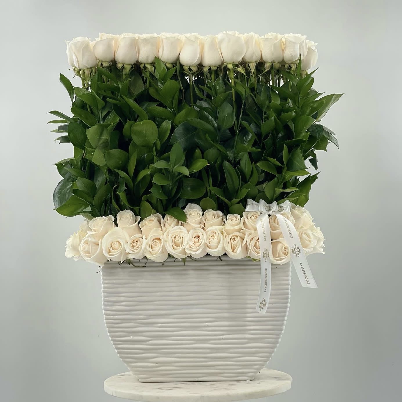 Snow queen V  - Fresh white roses in a vase 