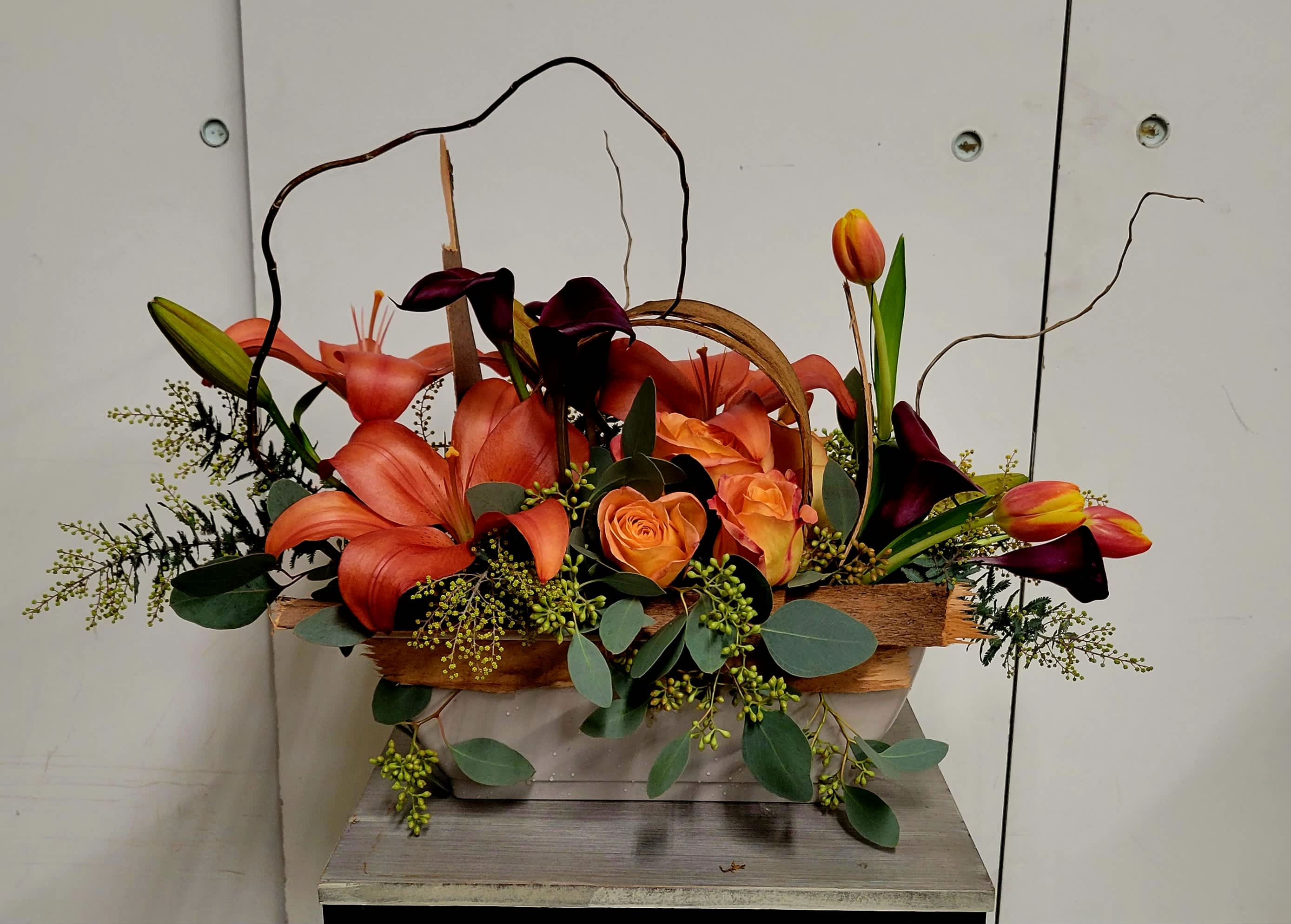 Autumn Splendor  - The fall mixture of autumn colors is a pleasing gift any time of year.  The deep tones are perfect for your table, a man's gift, or any time you need to send an organic vibe.