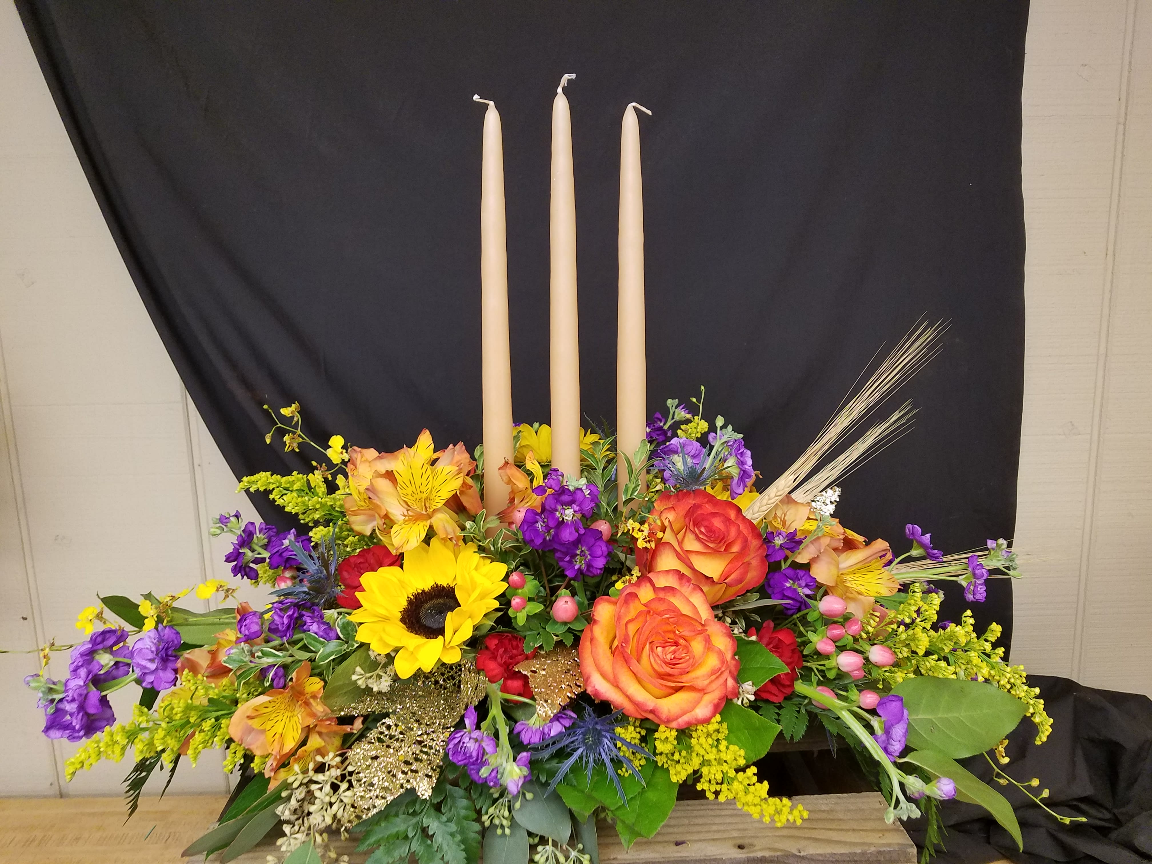Thanksgiving Centerpiece - The finishing touches to your Thanksgiving table!