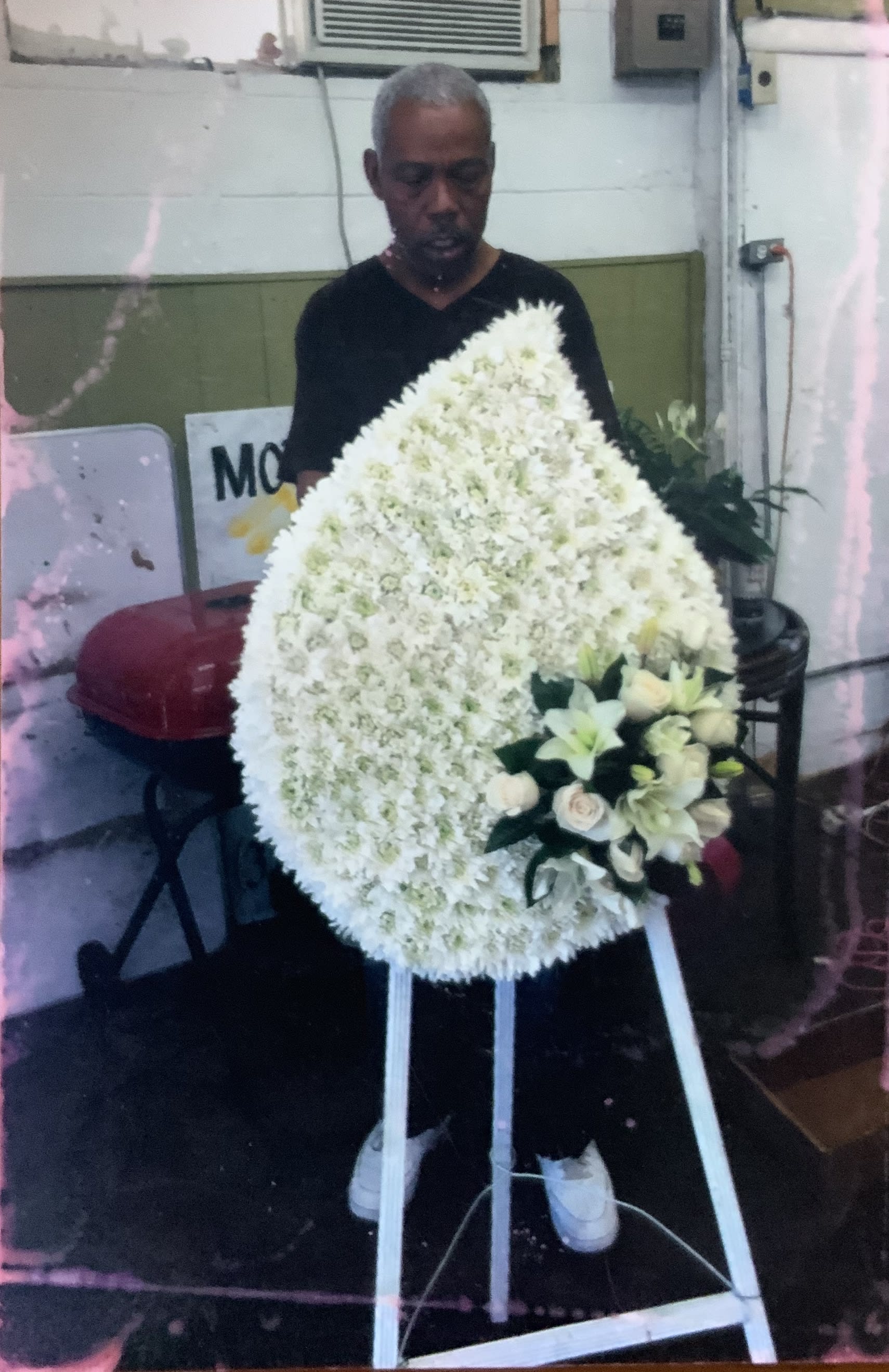 Custom funerals - Custom flowers available 