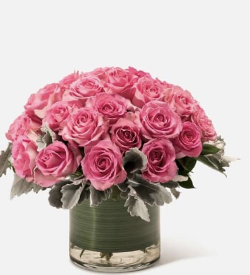 Pretty pink vase arrangement  - 36 short stem roses