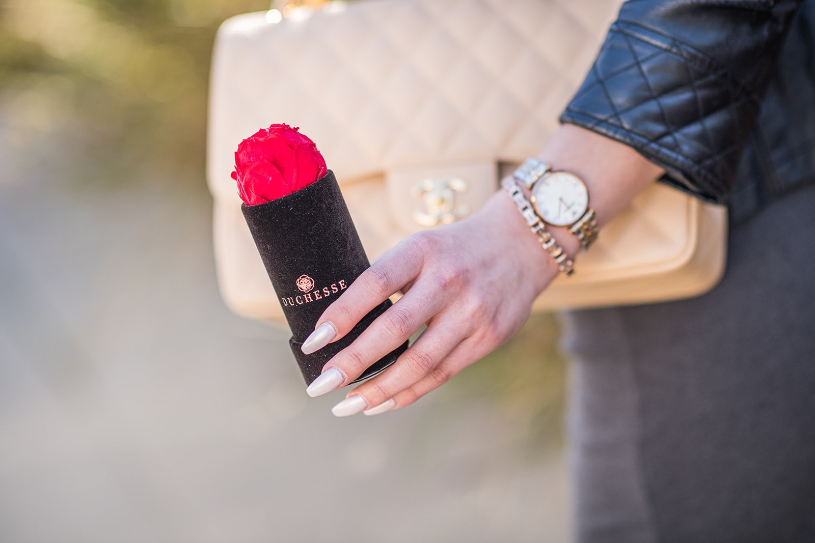 Single Rose - A single rose for the modern couple.  Preserved garden rose lasts up to three years Elegant cylindrical box in three colors No involved care required — simply keep away from sun and moisture Full, healthy blooms — always The Single rose embodies romance. Instead of presenting your special someone with a lackluster rose that will certainly wilt in no time, delight them with the plush beauty of a preserved garden rose that will last for years. The Single rose requires no water, sunlight, or fertilizer to retain its beauty. Choose your bloom color and order now. 5.5" X 2"  
