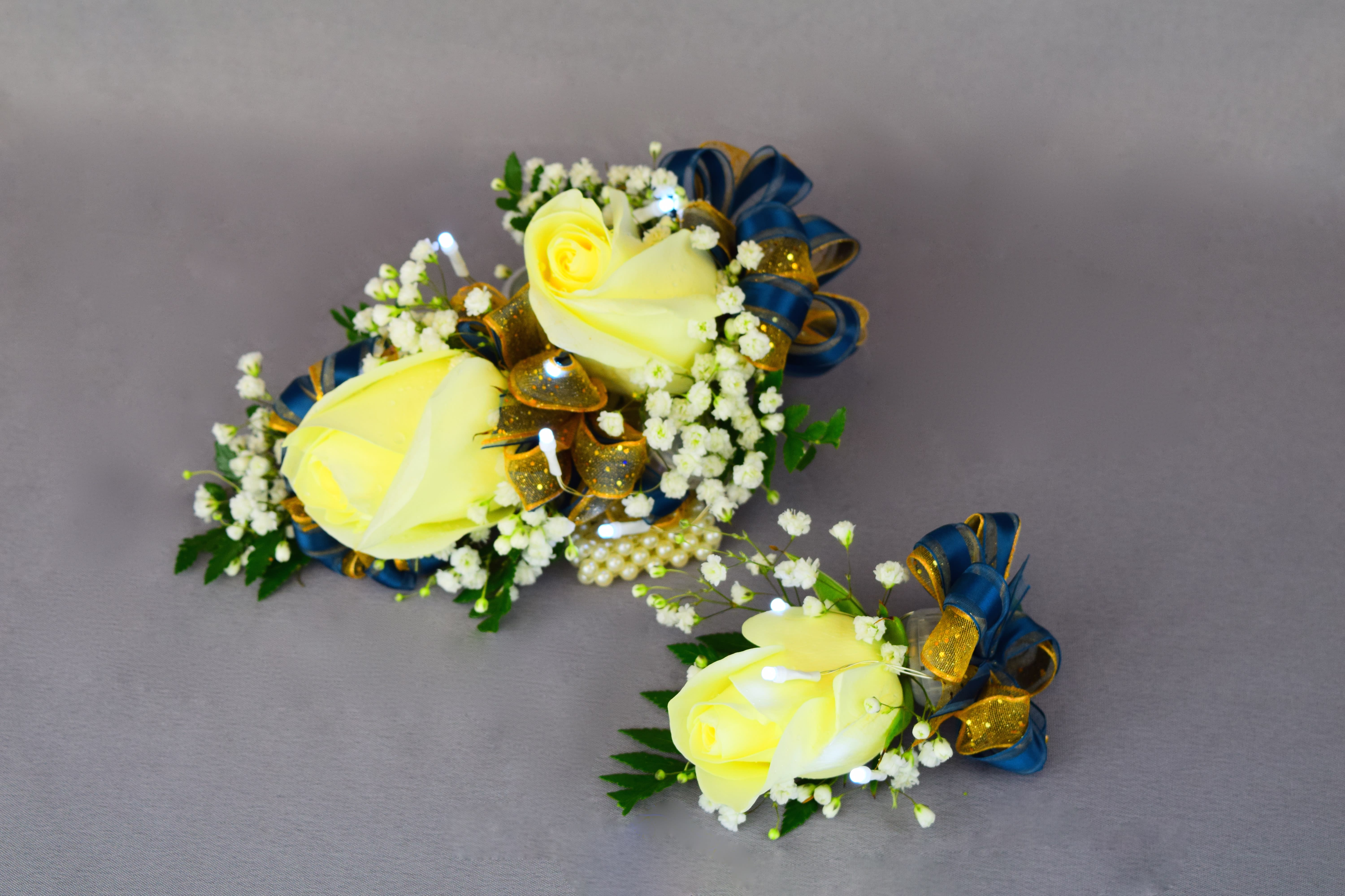 Corsage w/Lights- Pearl band - Corsage w/Lights- Pearl band