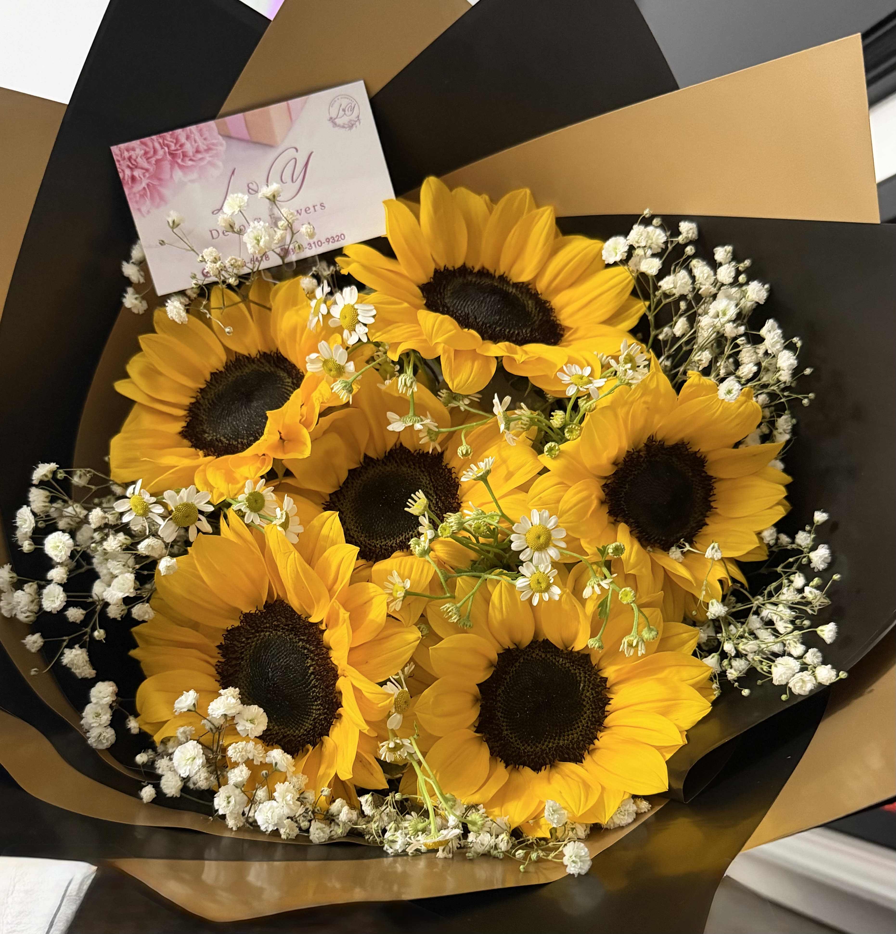Golden Sun Bouquet - Regalo perfecto para iluminar el día de alguien especial y Lenard cualquier especial de luz