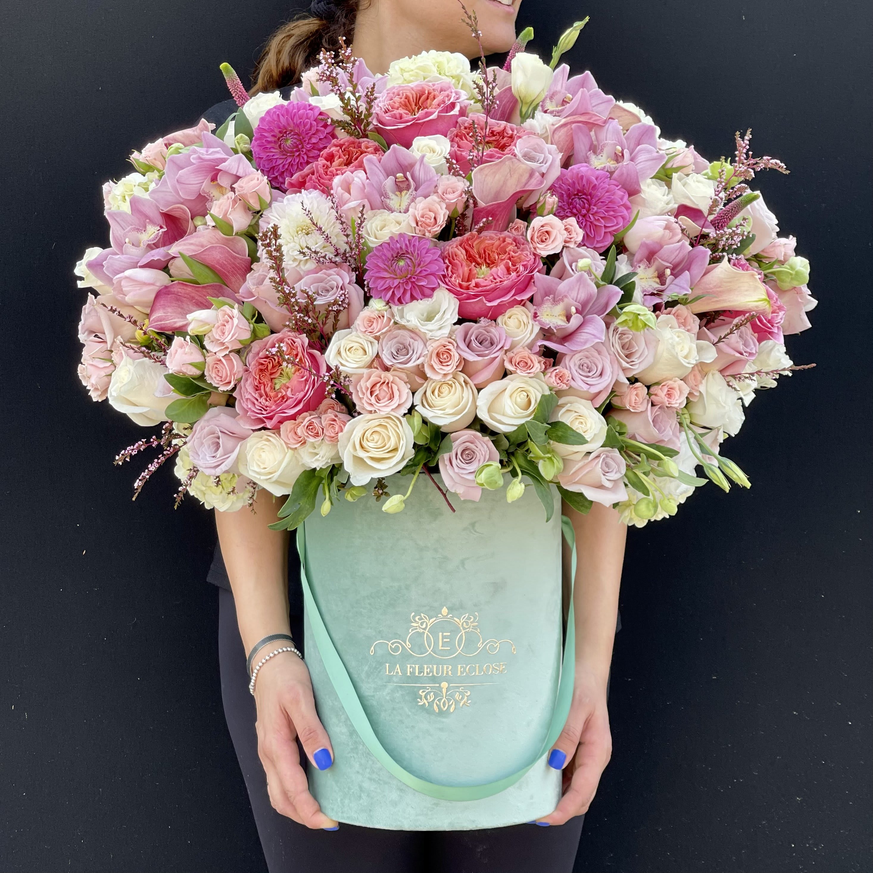 California Girl V - In our light green velvet box  SEASONAL FLOWERS WILL BE SUBSTITUTED WITH SIMILAR FLOWERS  